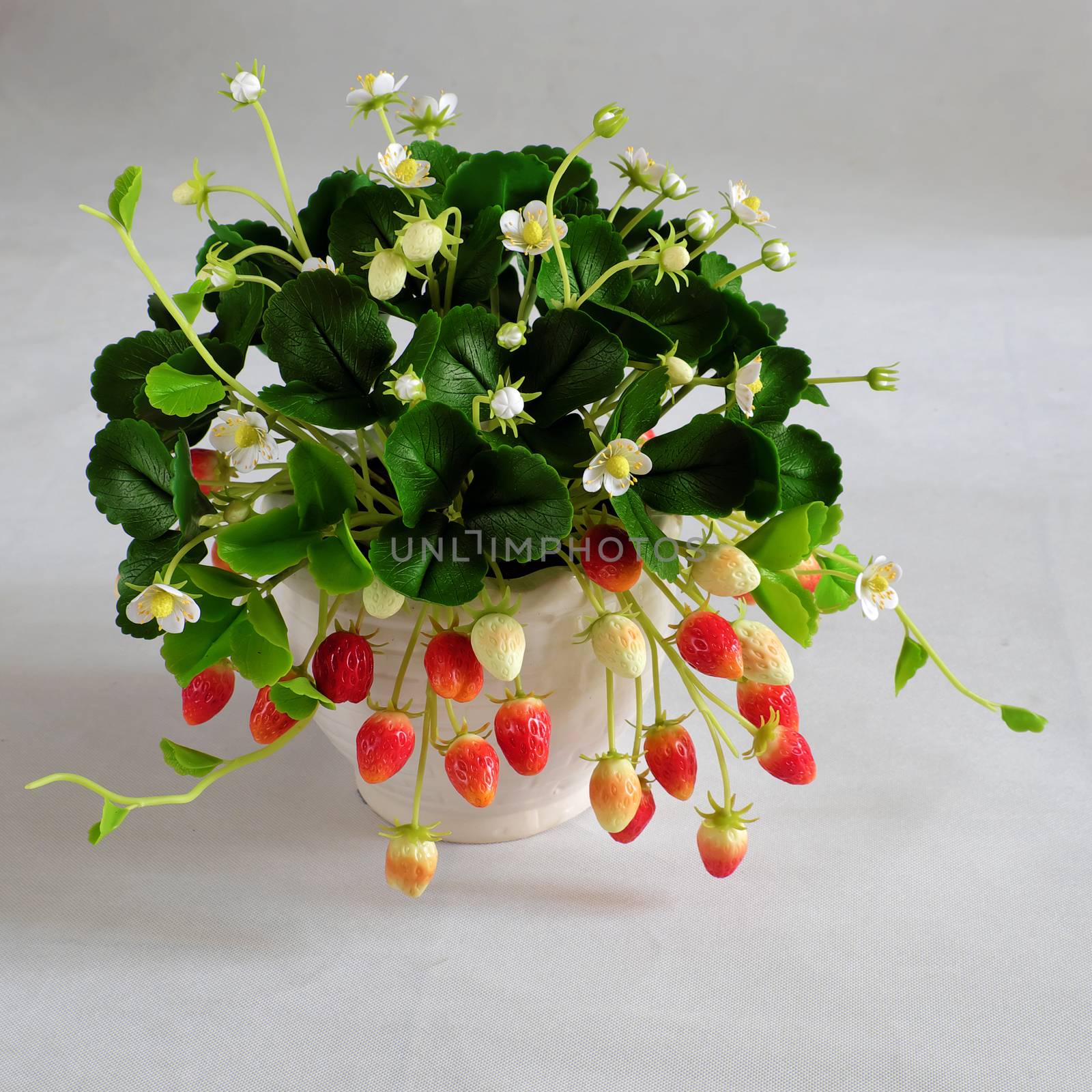 clay flower art, strawberry pot for home decor by xuanhuongho