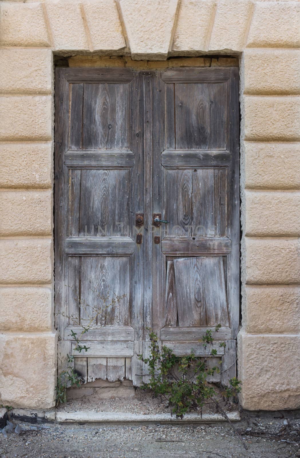 Old wooden door to the house by YassminPhoto