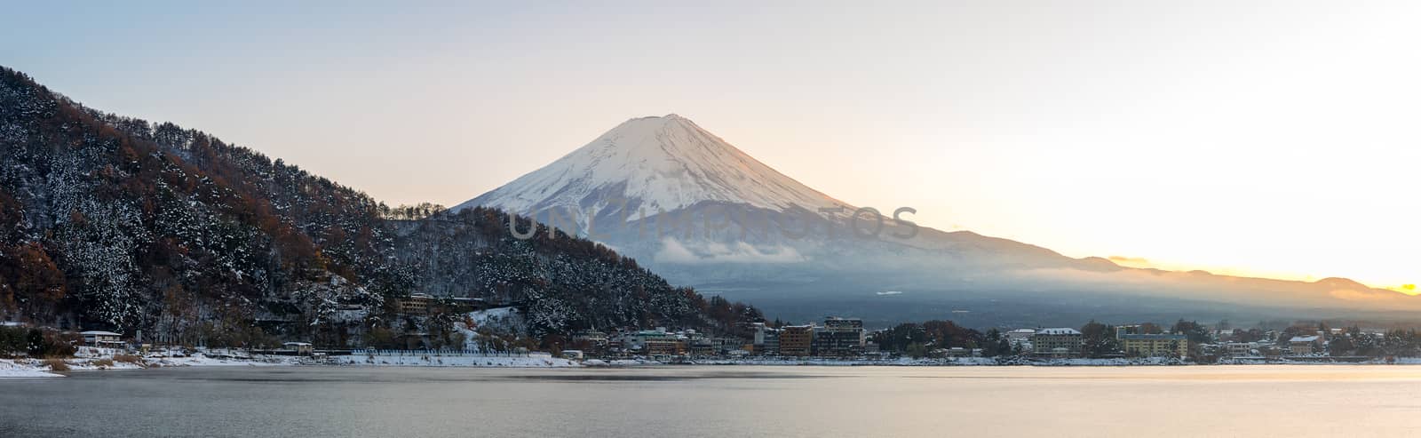 Mountain Fuji Kawaguchiko by vichie81