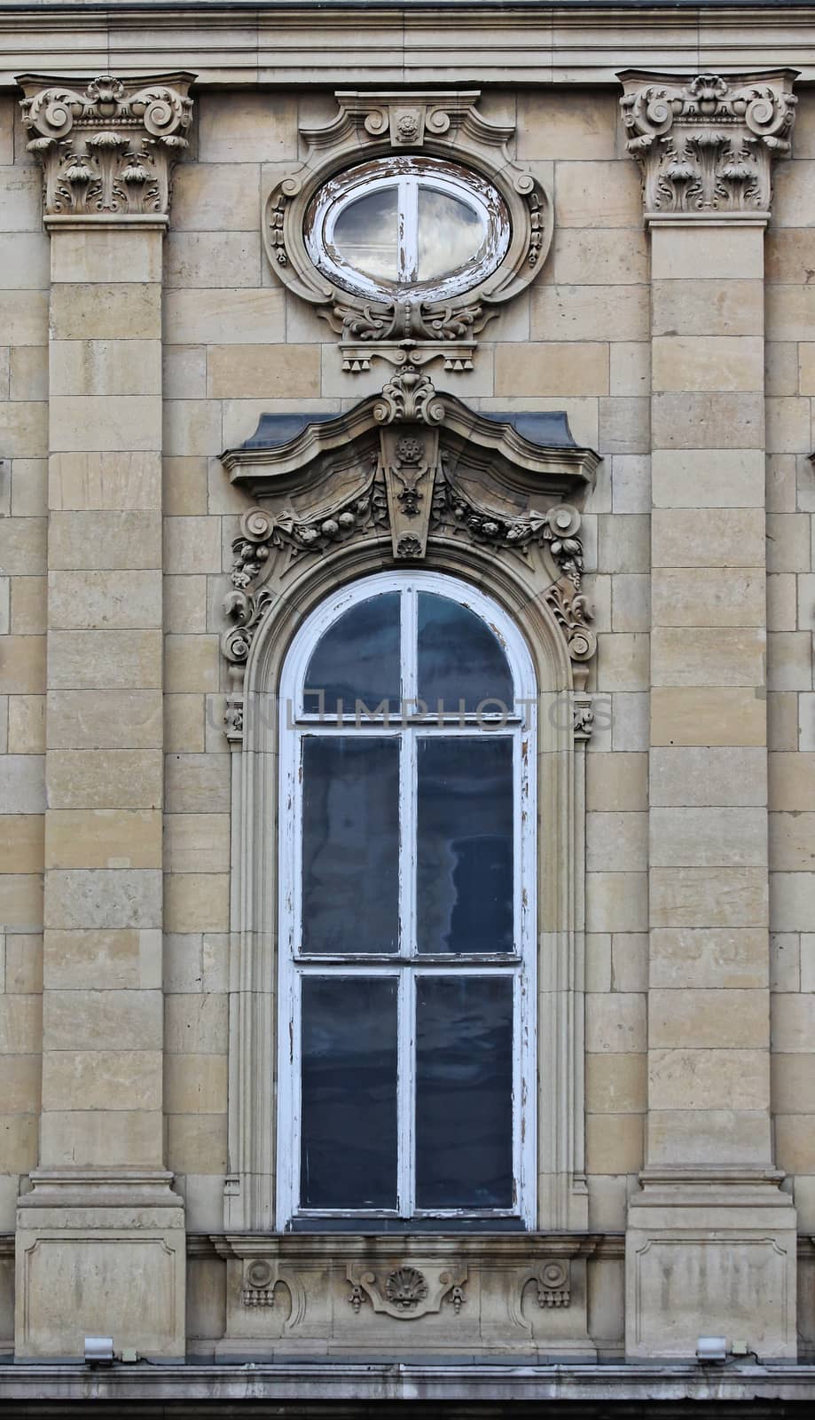 gothic window15 by gallofoto