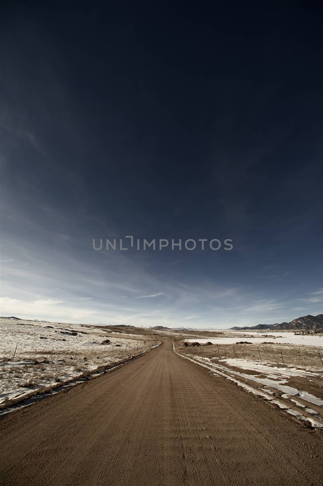 Mountain Road in Colorado USA. Eleven Miles State Park, Colorado.