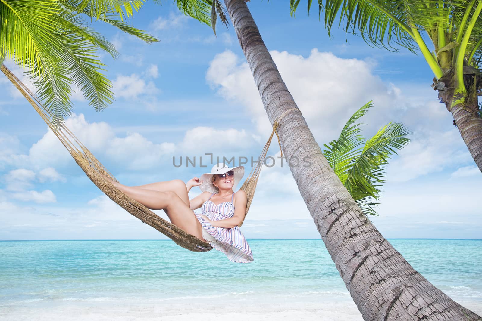 girl in hammock by ersler