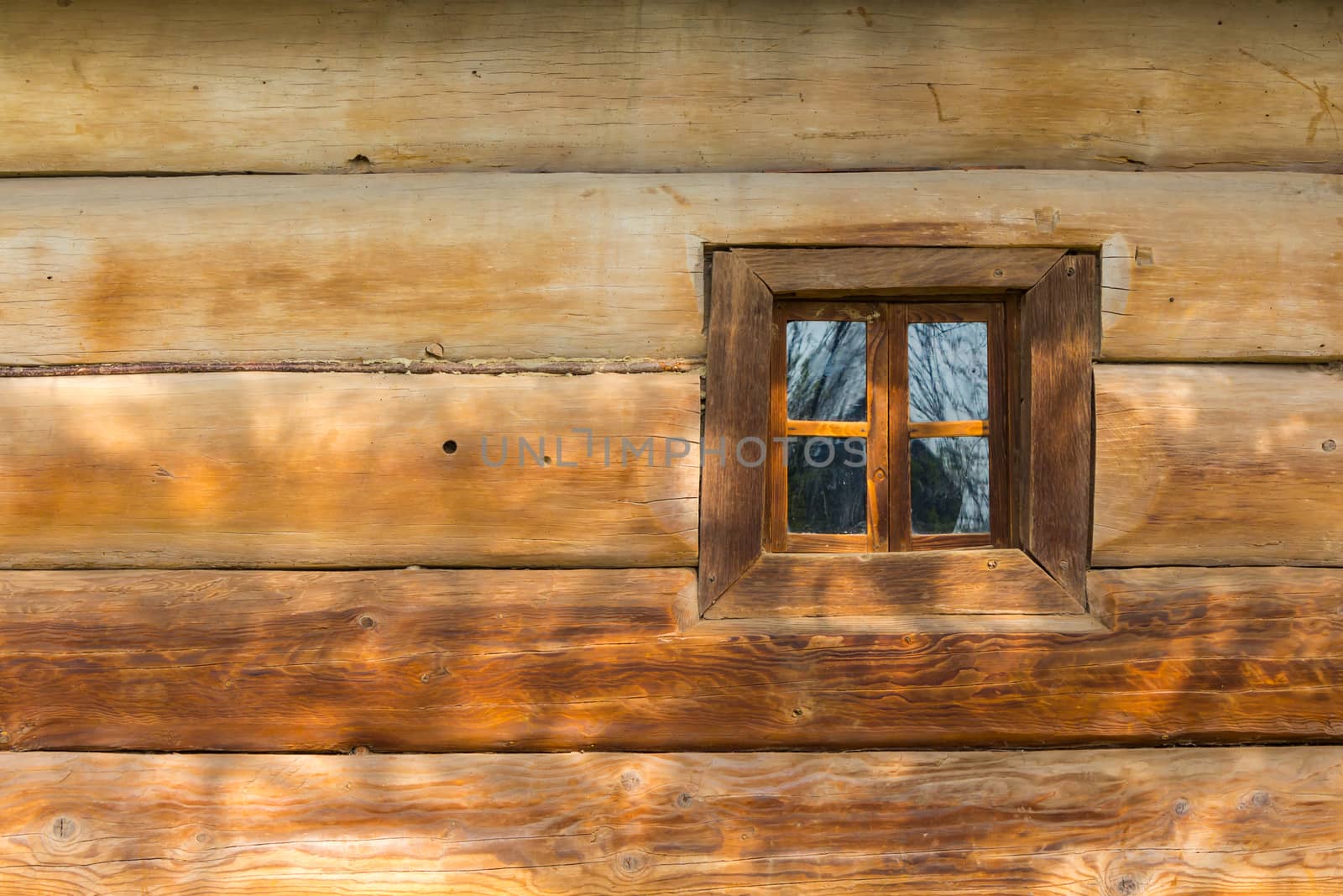 old wooden window by Pellinni