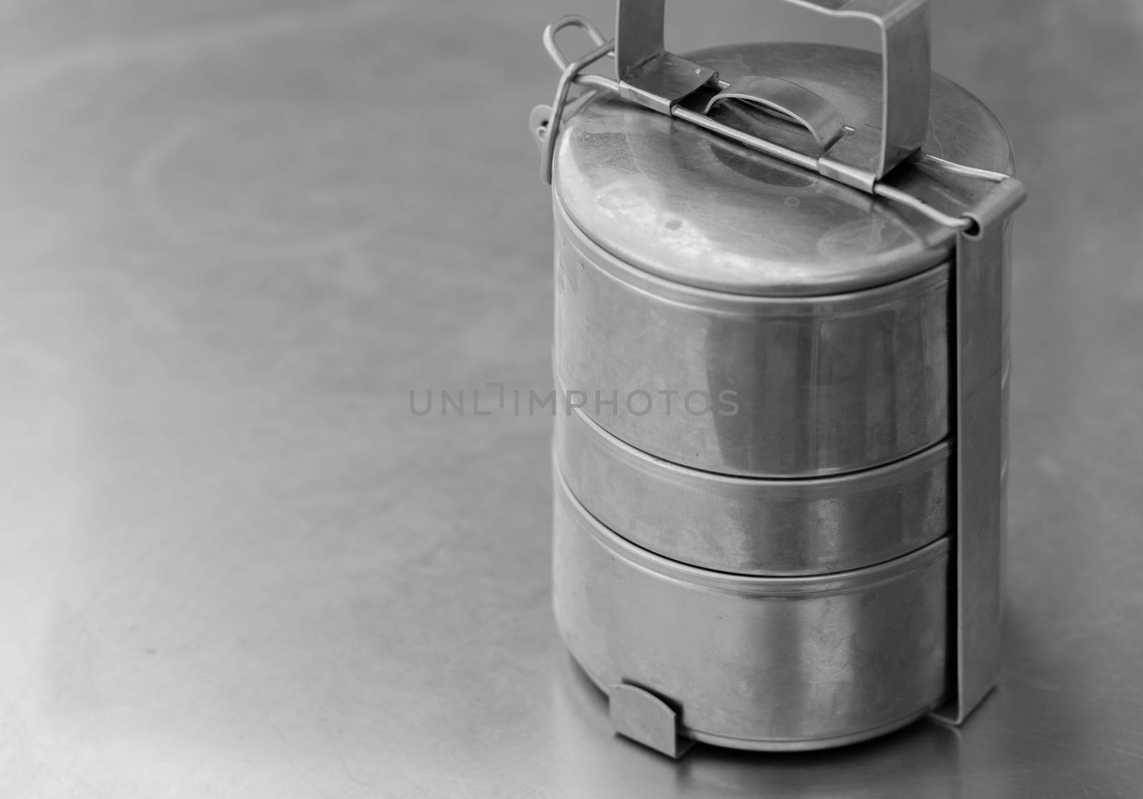 OLD STAINLESS STEEL LUNCH BOX by PrettyTG