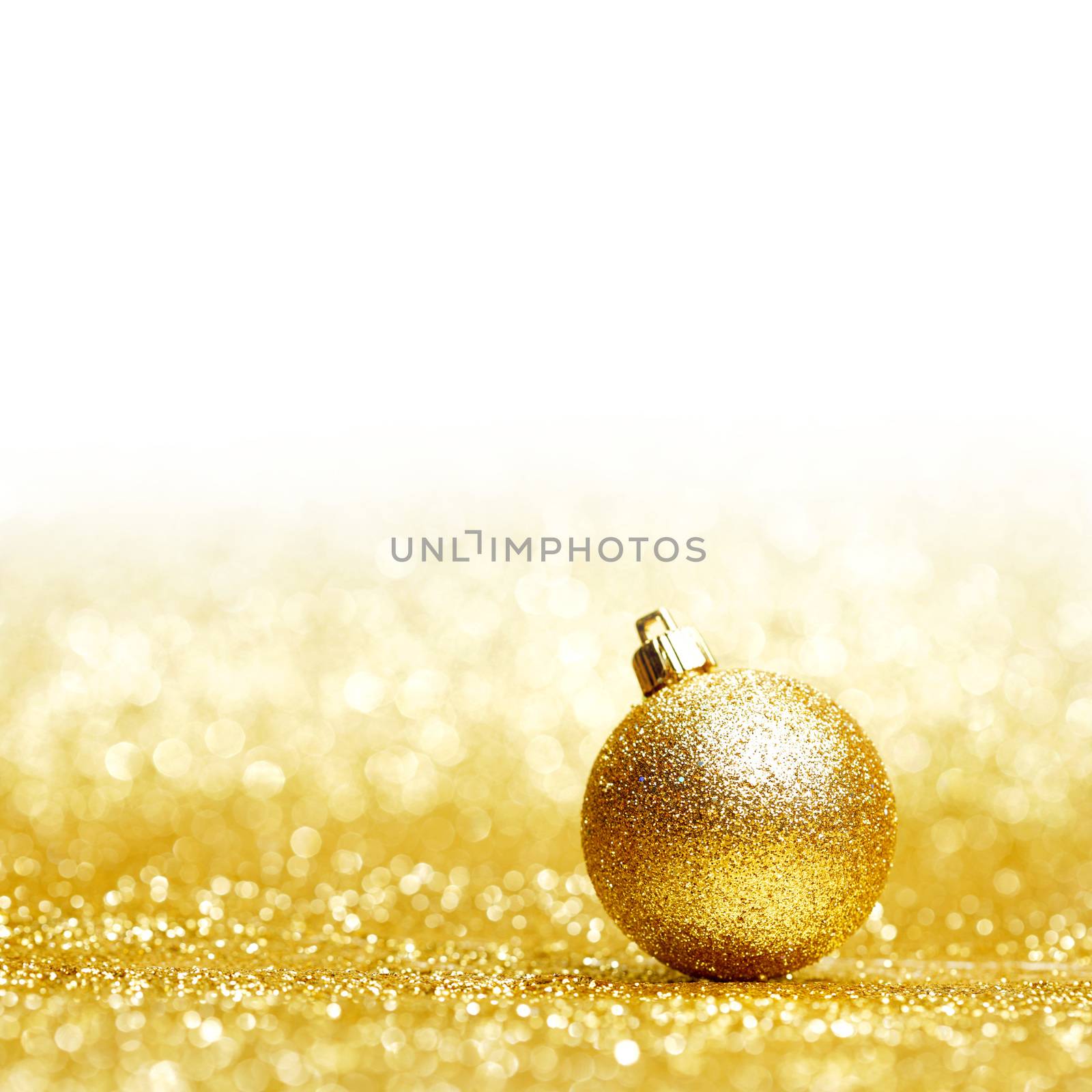 Glitter christmas ball by Yellowj