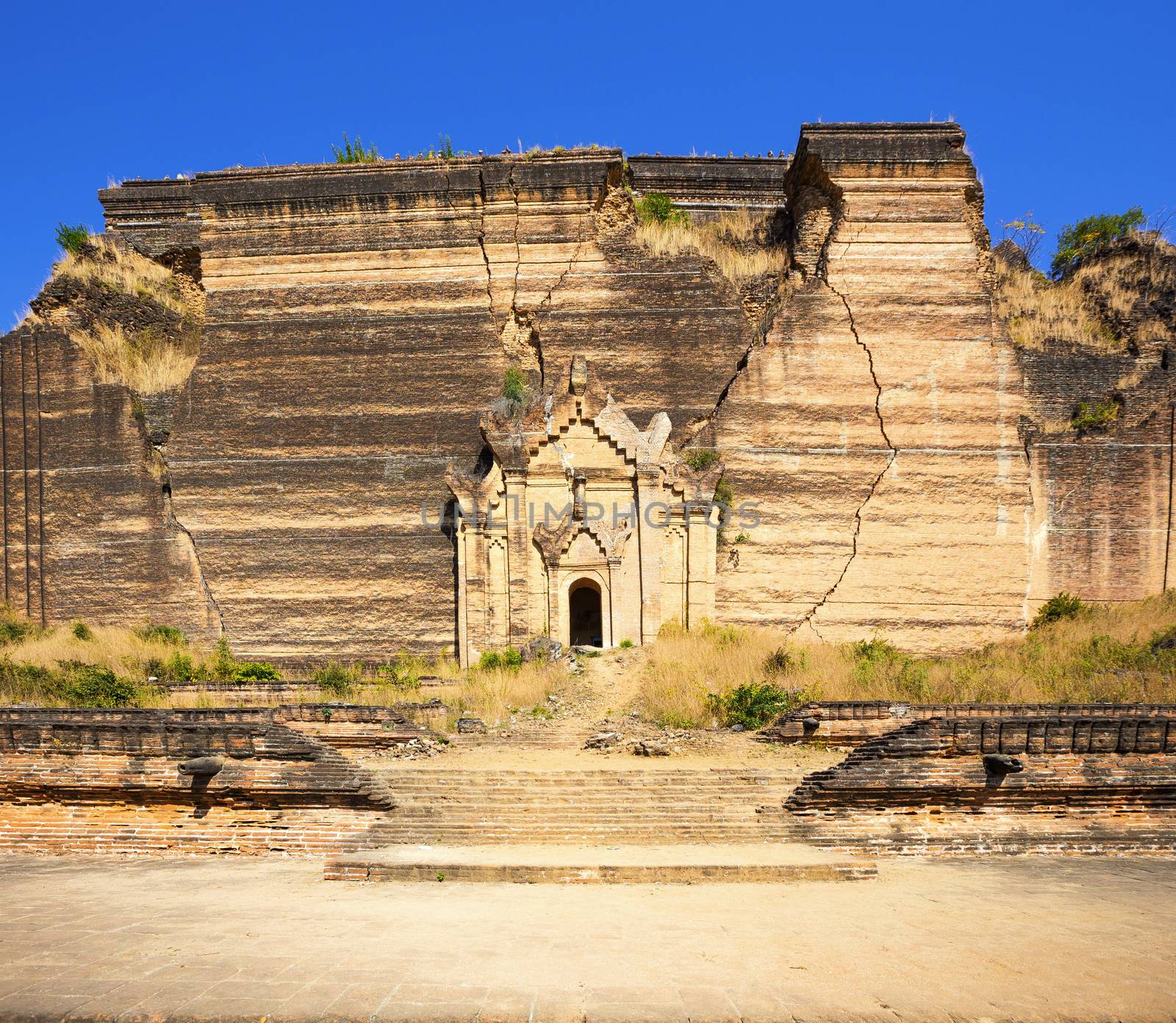 Mingun Pahtodawgyi Temple in Mandalay, Myanmar by cozyta