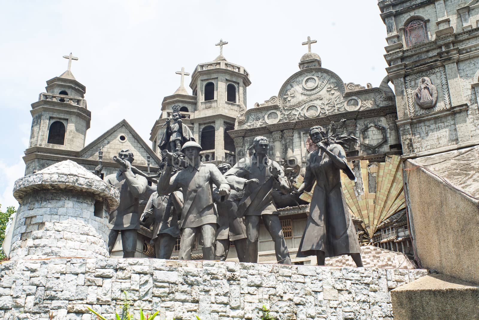 Street with sculptures in Cebu by Vanzyst