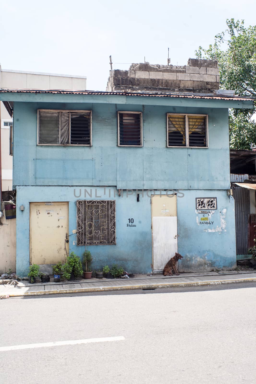 Everyday life of filipinos in Cebu city Philippines by Vanzyst