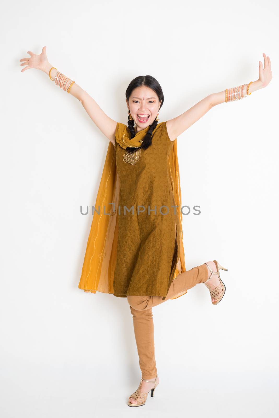 Excited Indian Chinese female arms raised by szefei
