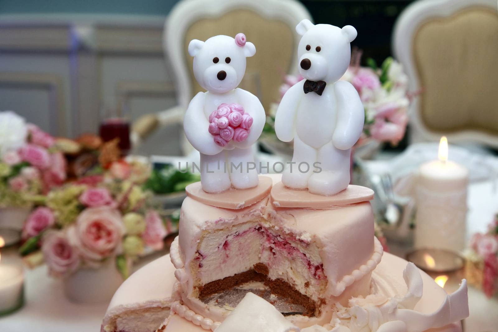 Wedding cake decorated with polar bears