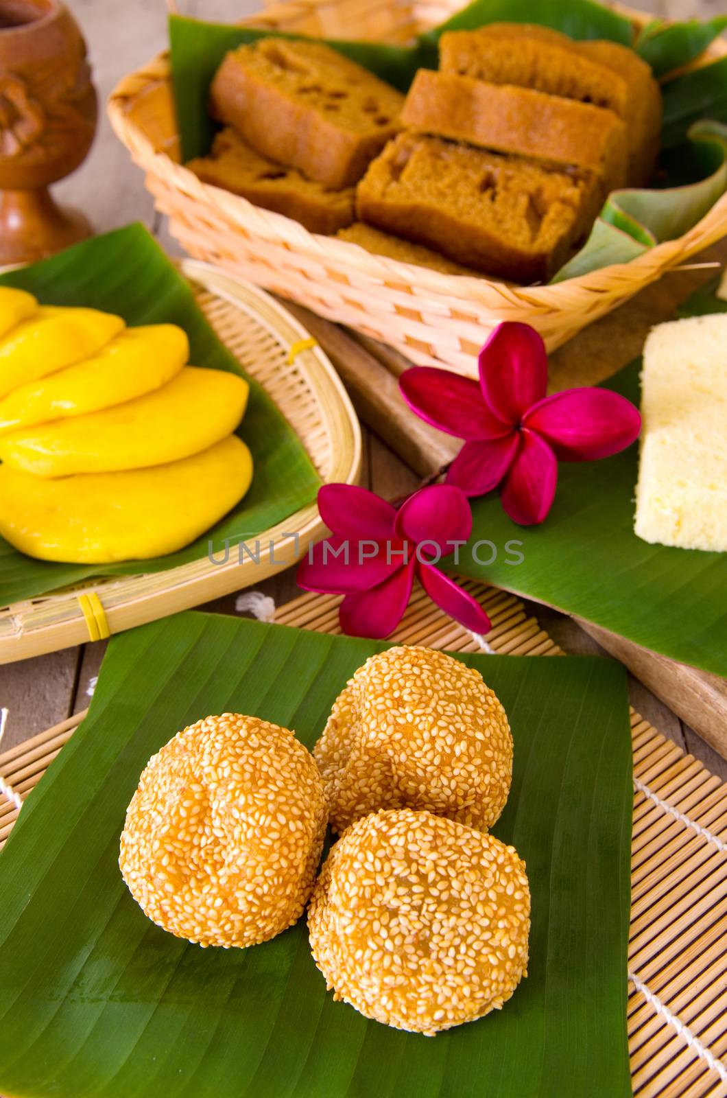 Ma Lai Gou-Traditional malaysia steamed cake.Malaysia desert ,Onde-Onde or known as Chinese Sesame Ball on banana leaf.