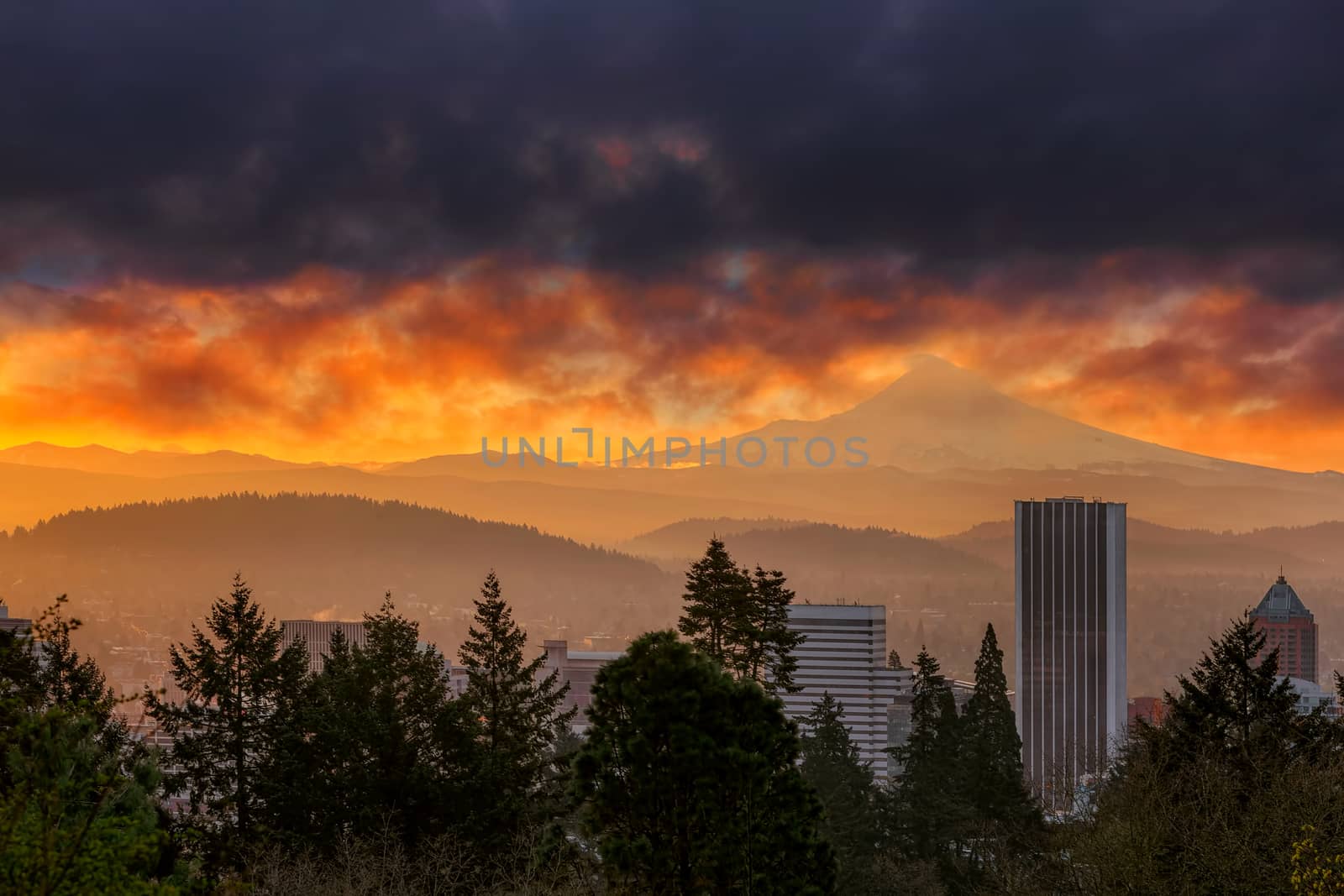 Sunrise over the city of downtown Portland Oregon and Mount Hood