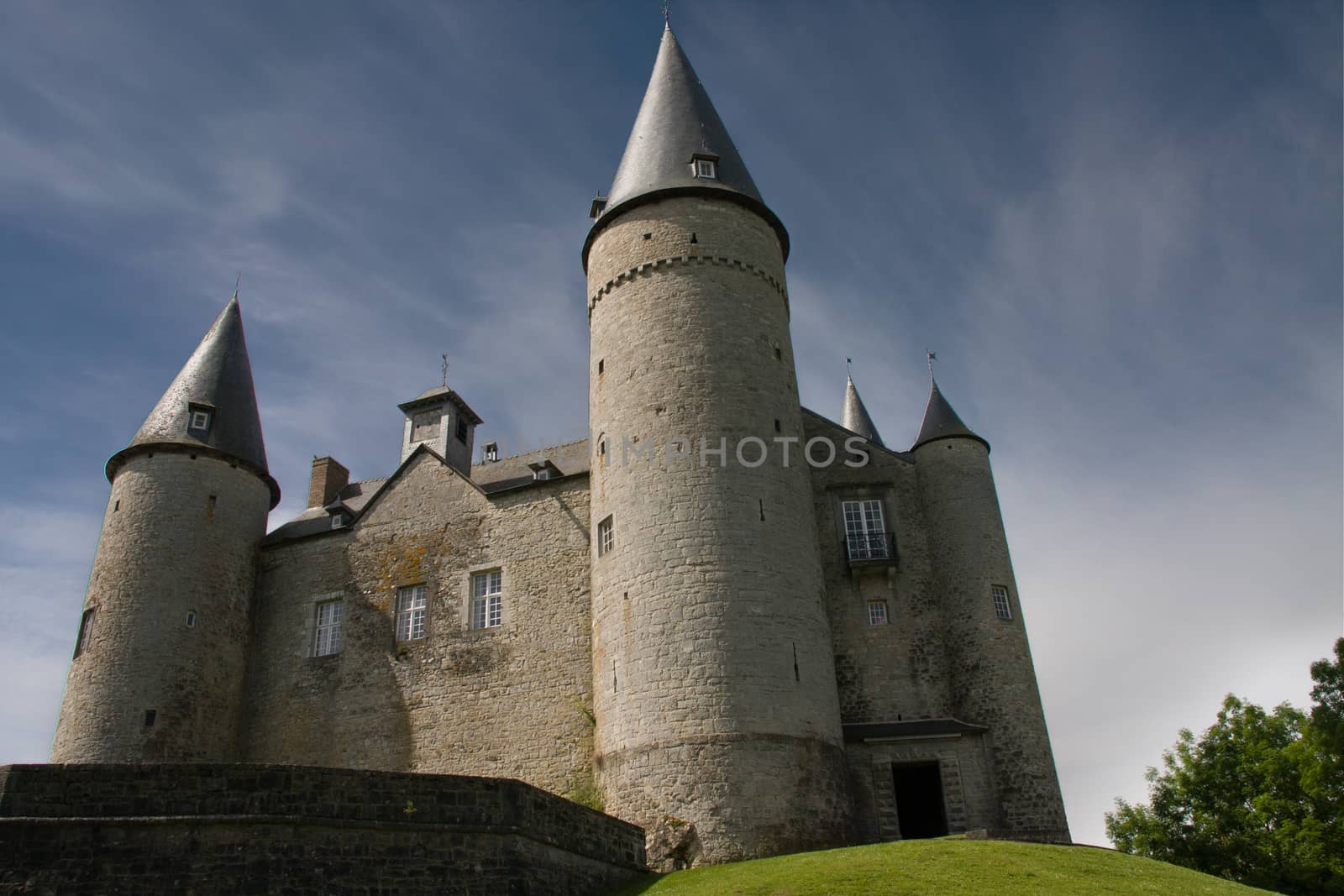 Veves castle. Belgium by rainfallsup