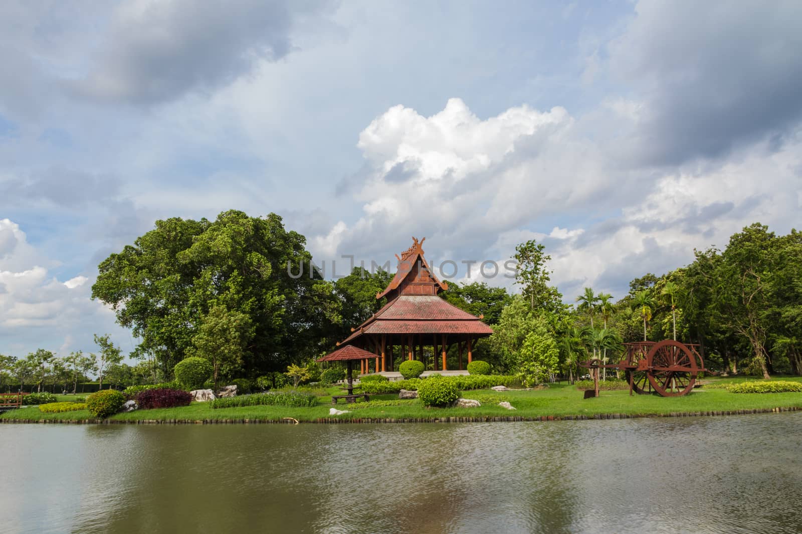 Waterfront houses Thai (wooden pavilion)