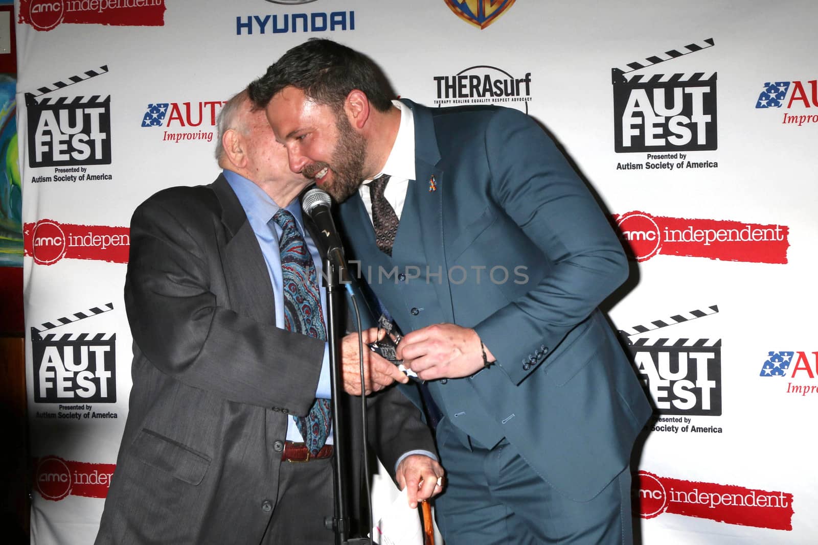 Ed Asner, Ben Affleck
at the 1st Annual AutFest International Film Festival, AMC Orange 30, Orange, CA 04-23-17