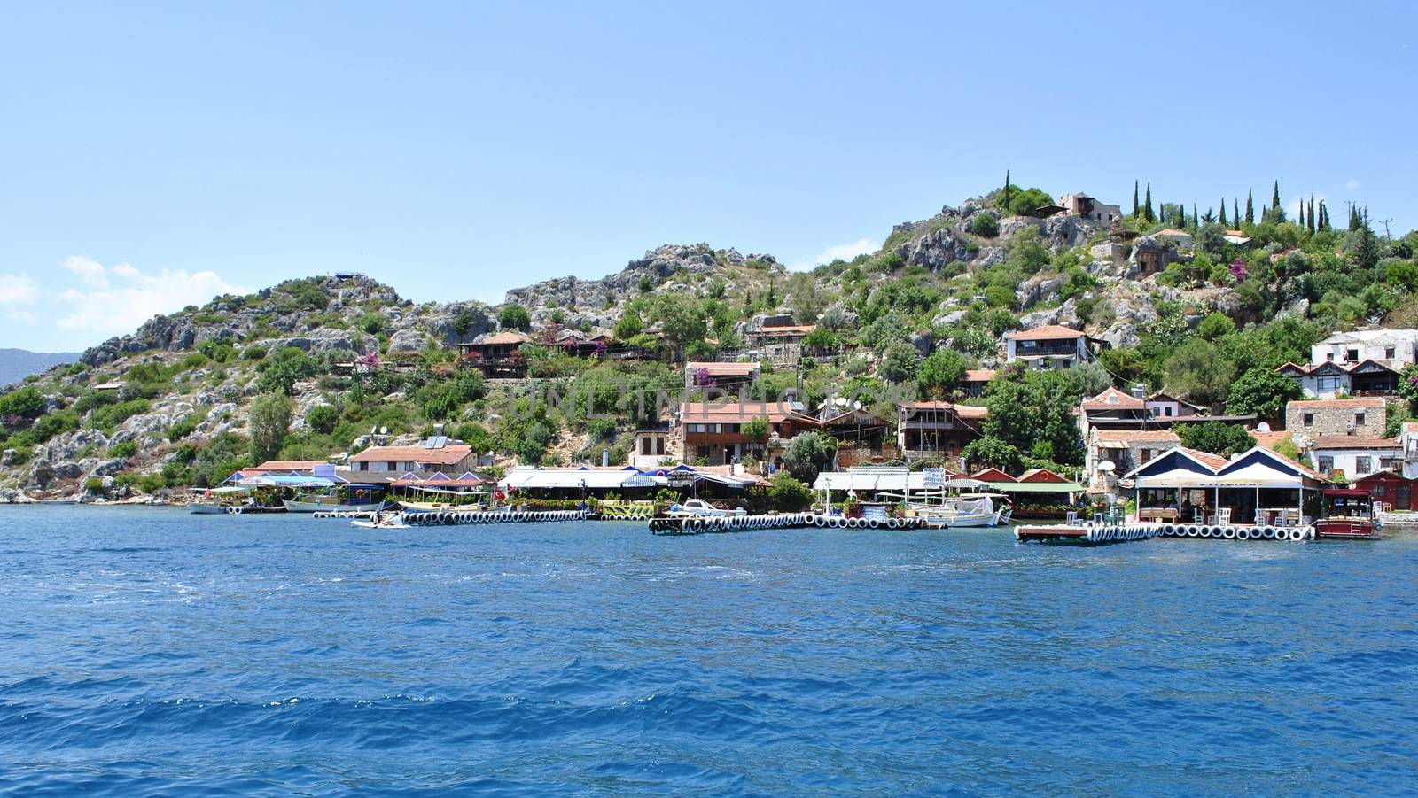 The island on which there are restaurants, cafes and hotels. At one of the Turkish resorts