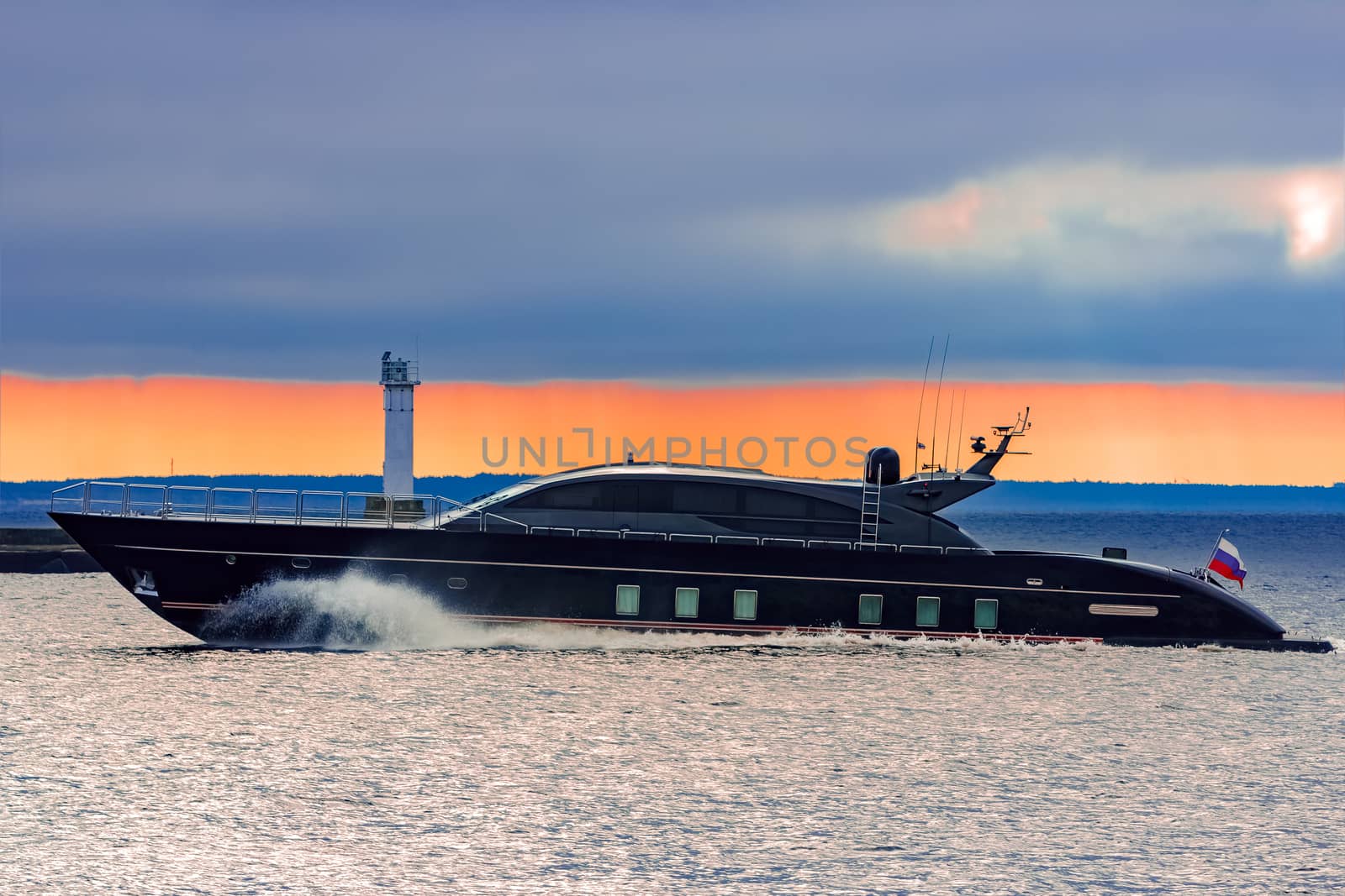 Black elite speed motor boat by sengnsp