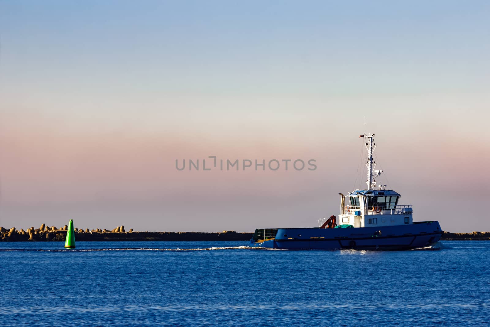 Blue small tug ship by sengnsp