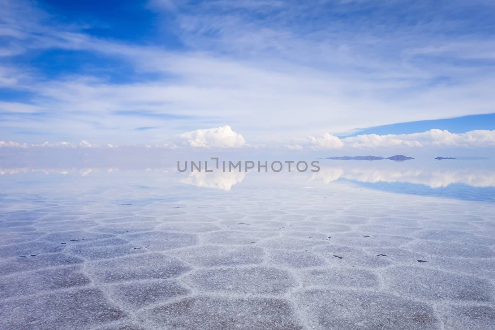 Salar de Uyuni salt white flats desert, Andes Altiplano, Bolivia