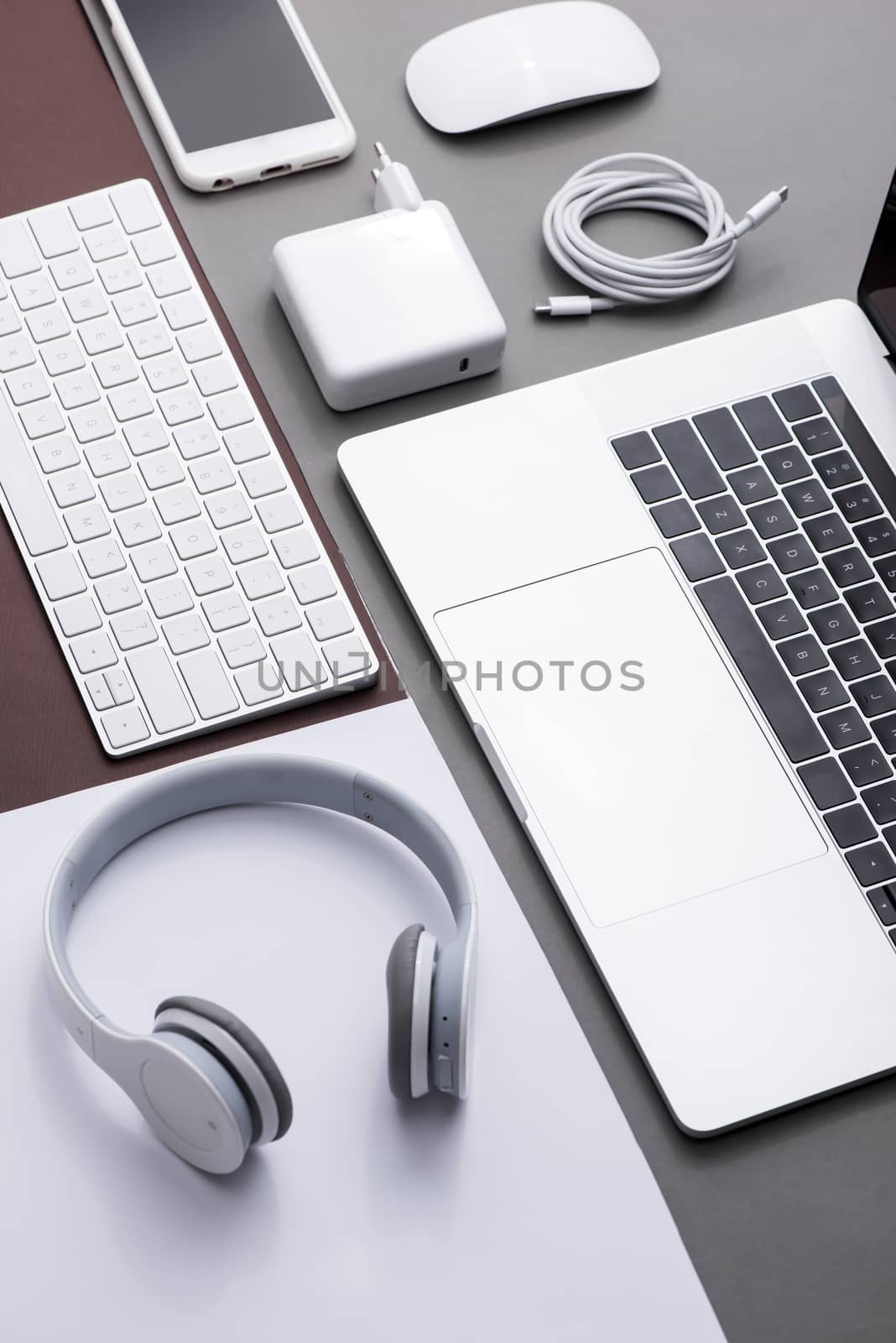 Set of black and white of office supplies and business gadgets. by makidotvn