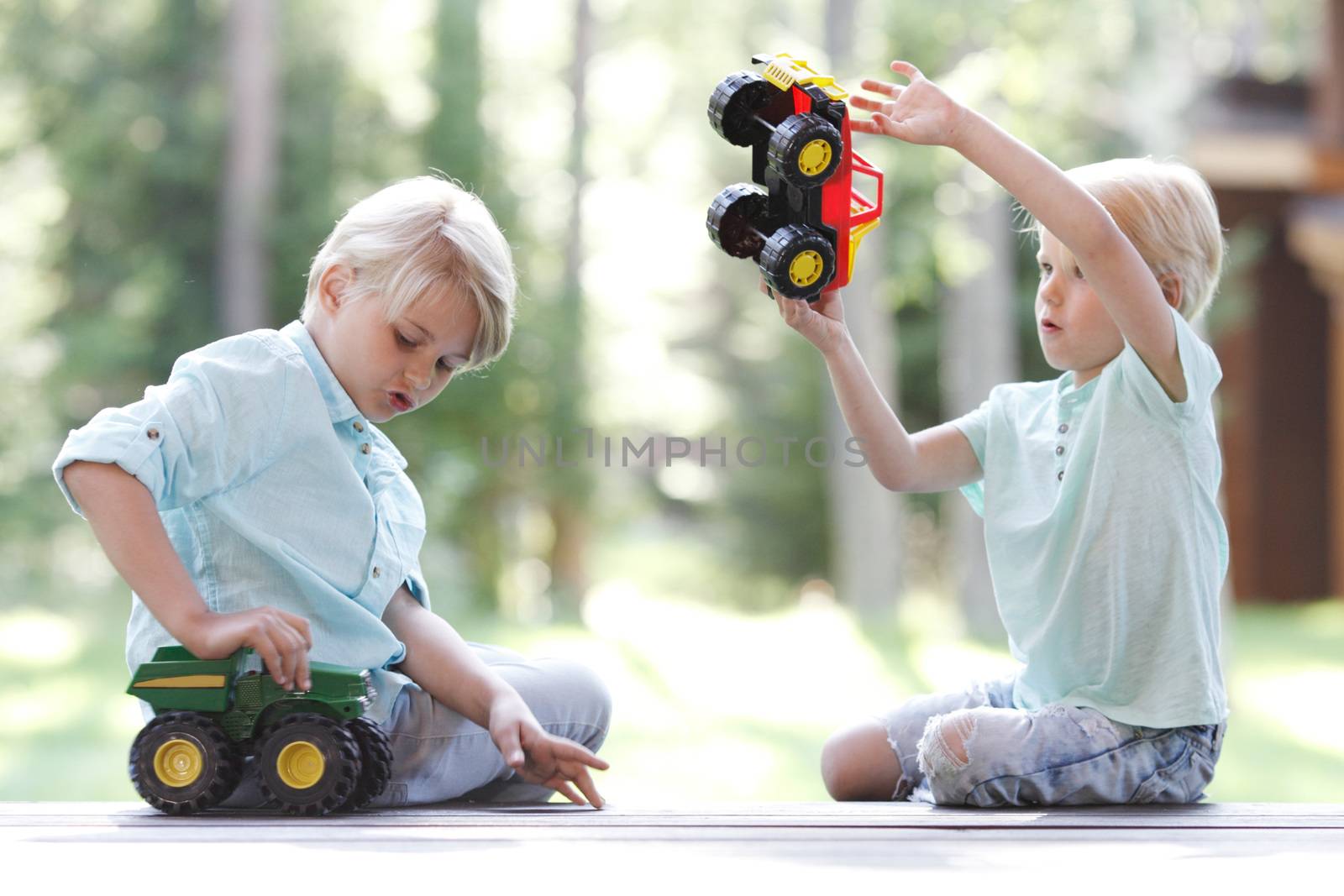 Kids playing with cars by ALotOfPeople