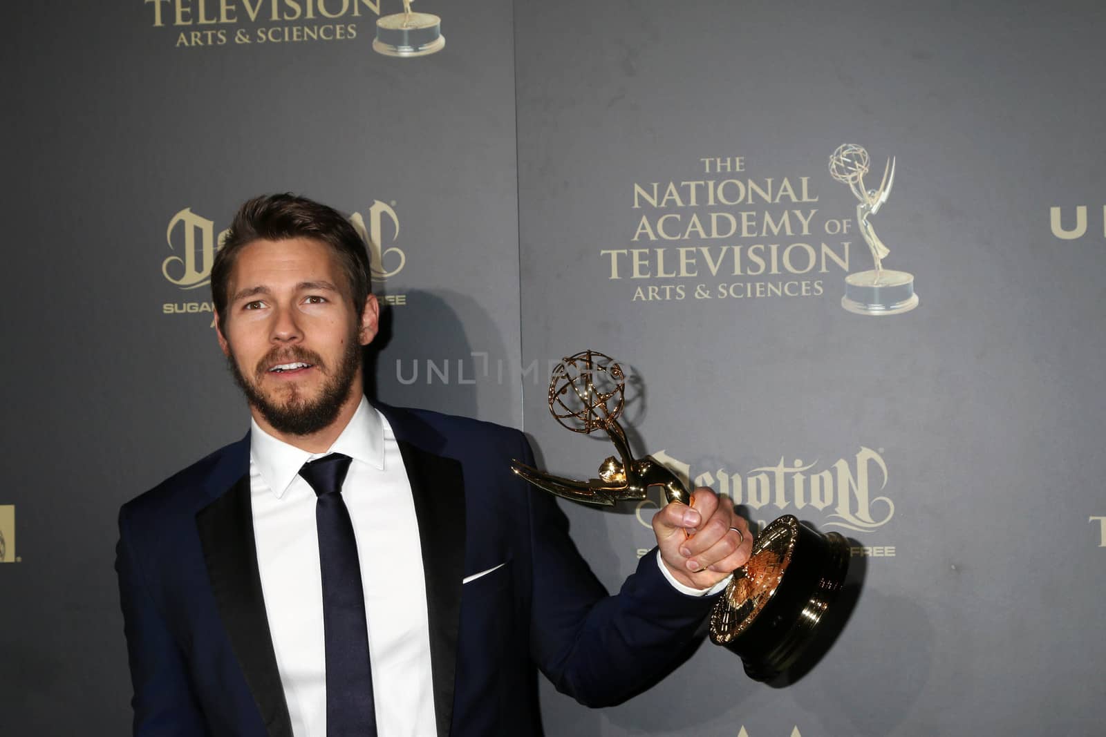 Scott Clifton, Outstanding Lead Actor in a Drama Series, The Bold and the Beautiful
at the 44th Daytime Emmy Awards - Press Room, Pasadena Civic Auditorium, Pasadena, CA 04-30-17