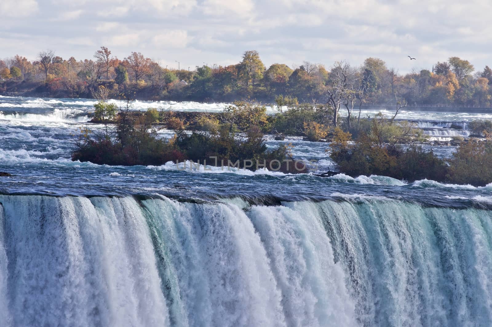 Beautiful photo of amazing powerful Niagara waterfall by teo