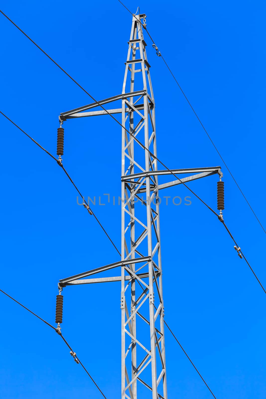 Metallic structure of transmission of electric current