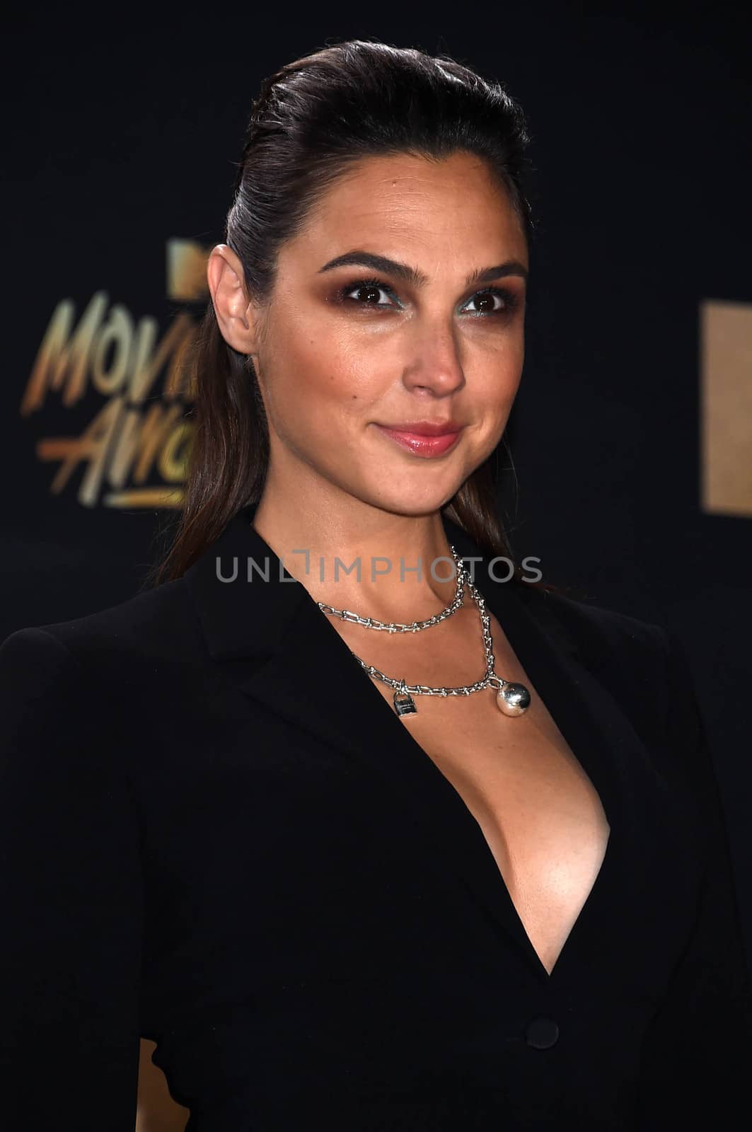 Gal Godot at the 2017 MTV Movie & TV Awards, Arrivals, Shrine Auditorium, Los Angeles, CA 05-07-17