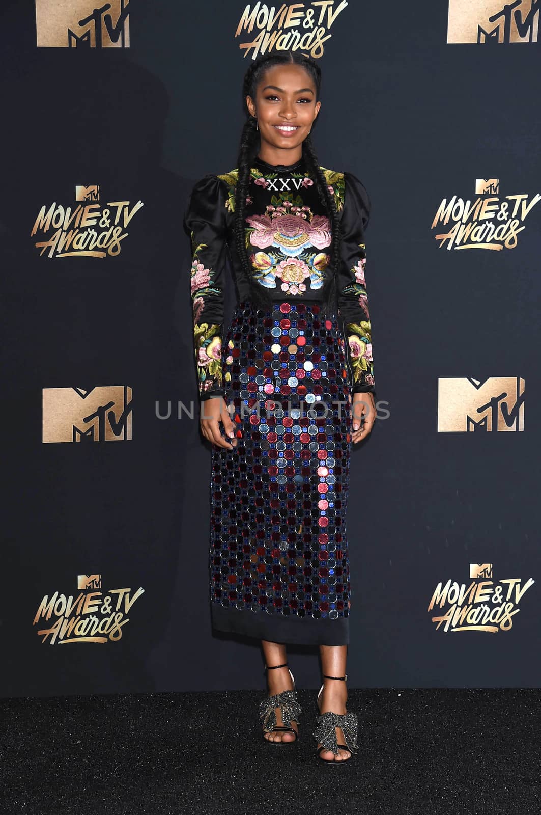 Yara Shahidi at the 2017 MTV Movie & TV Awards, Arrivals, Shrine Auditorium, Los Angeles, CA 05-07-17