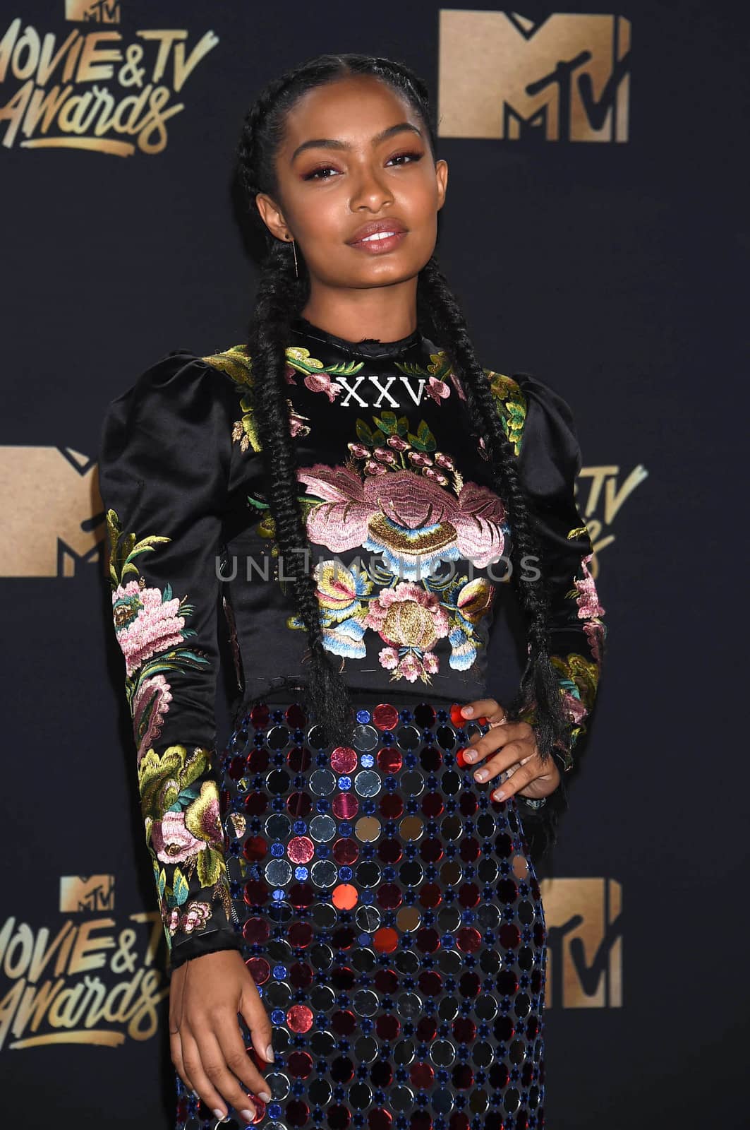 Yara Shahidi at the 2017 MTV Movie & TV Awards, Arrivals, Shrine Auditorium, Los Angeles, CA 05-07-17