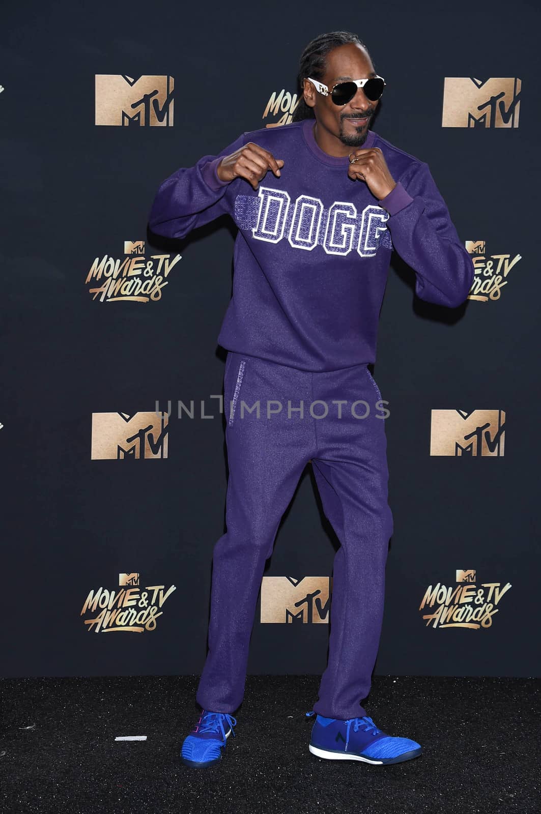 Snoop Dogg at the 2017 MTV Movie & TV Awards, Press Room, Shrine Auditorium, Los Angeles, CA 05-07-17