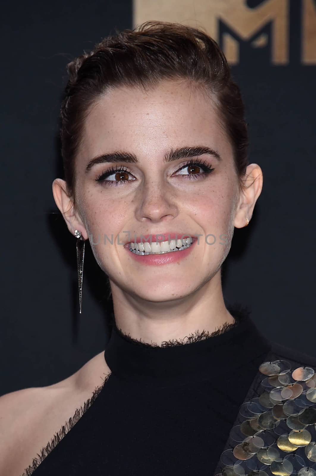 Emma Watson at the 2017 MTV Movie & TV Awards, Press Room, Shrine Auditorium, Los Angeles, CA 05-07-17
