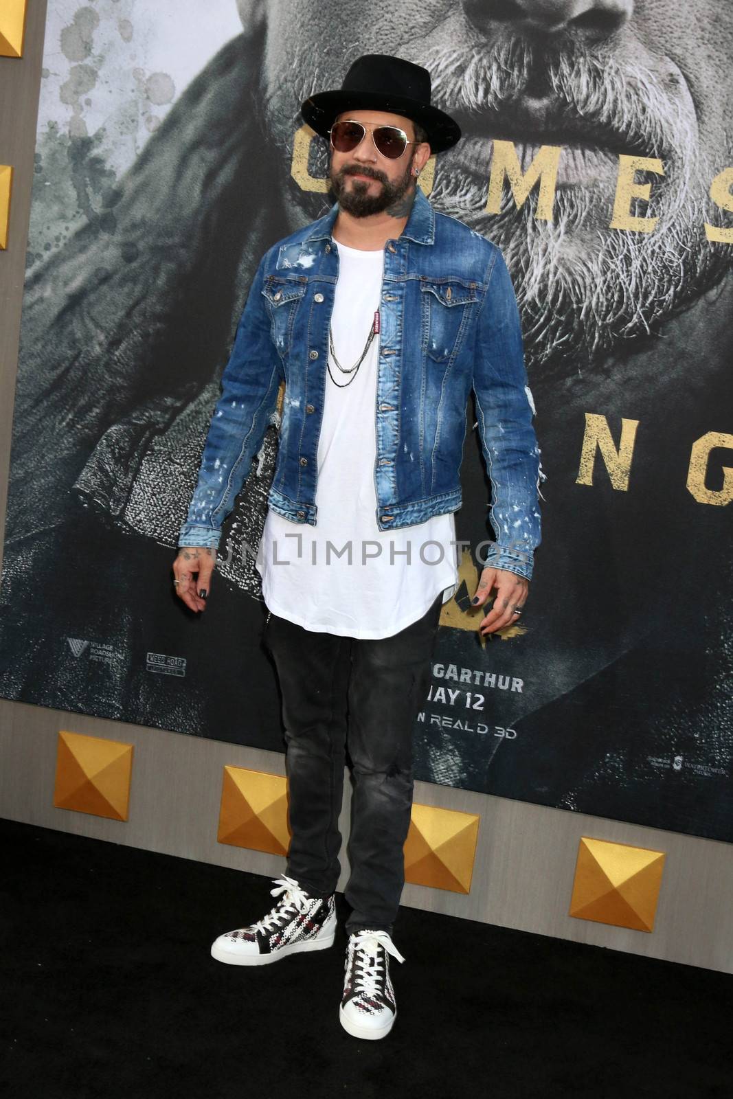 AJ McLean
at the "King Arthur Legend of the Sword" World Premiere, TCL Chinese Theater IMAX, Hollywood, CA 05-08-17