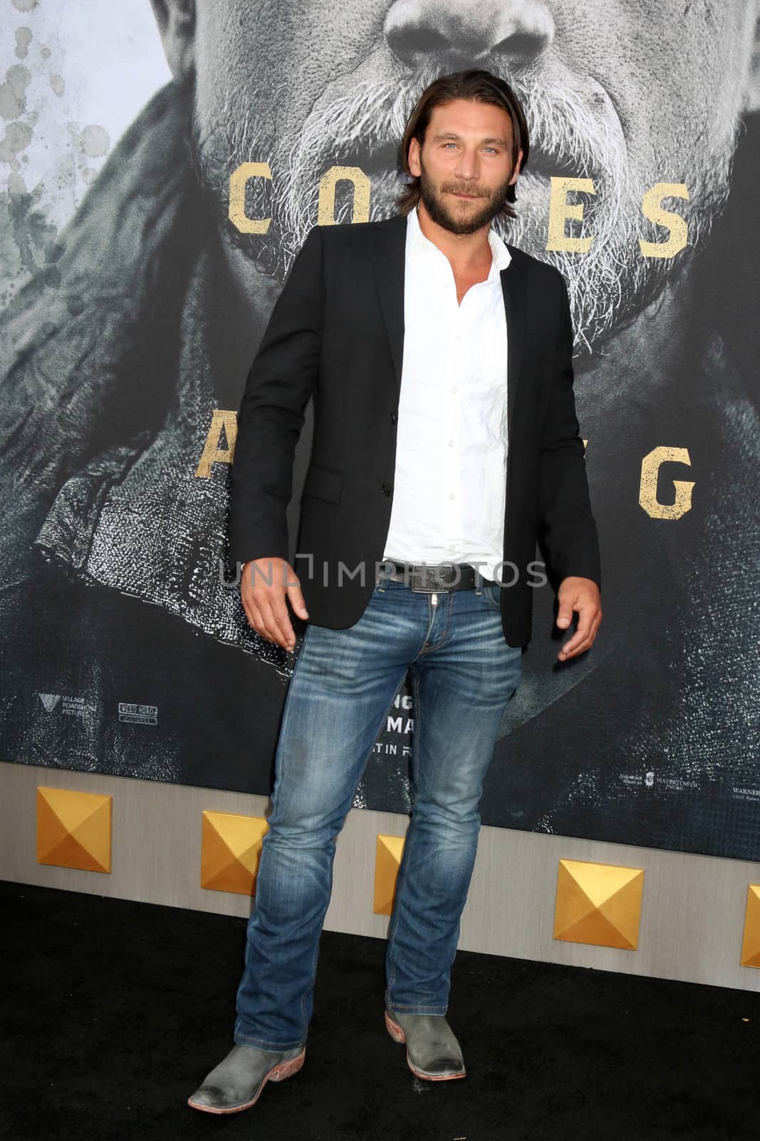 Zach McGowan
at the "King Arthur Legend of the Sword" World Premiere, TCL Chinese Theater IMAX, Hollywood, CA 05-08-17