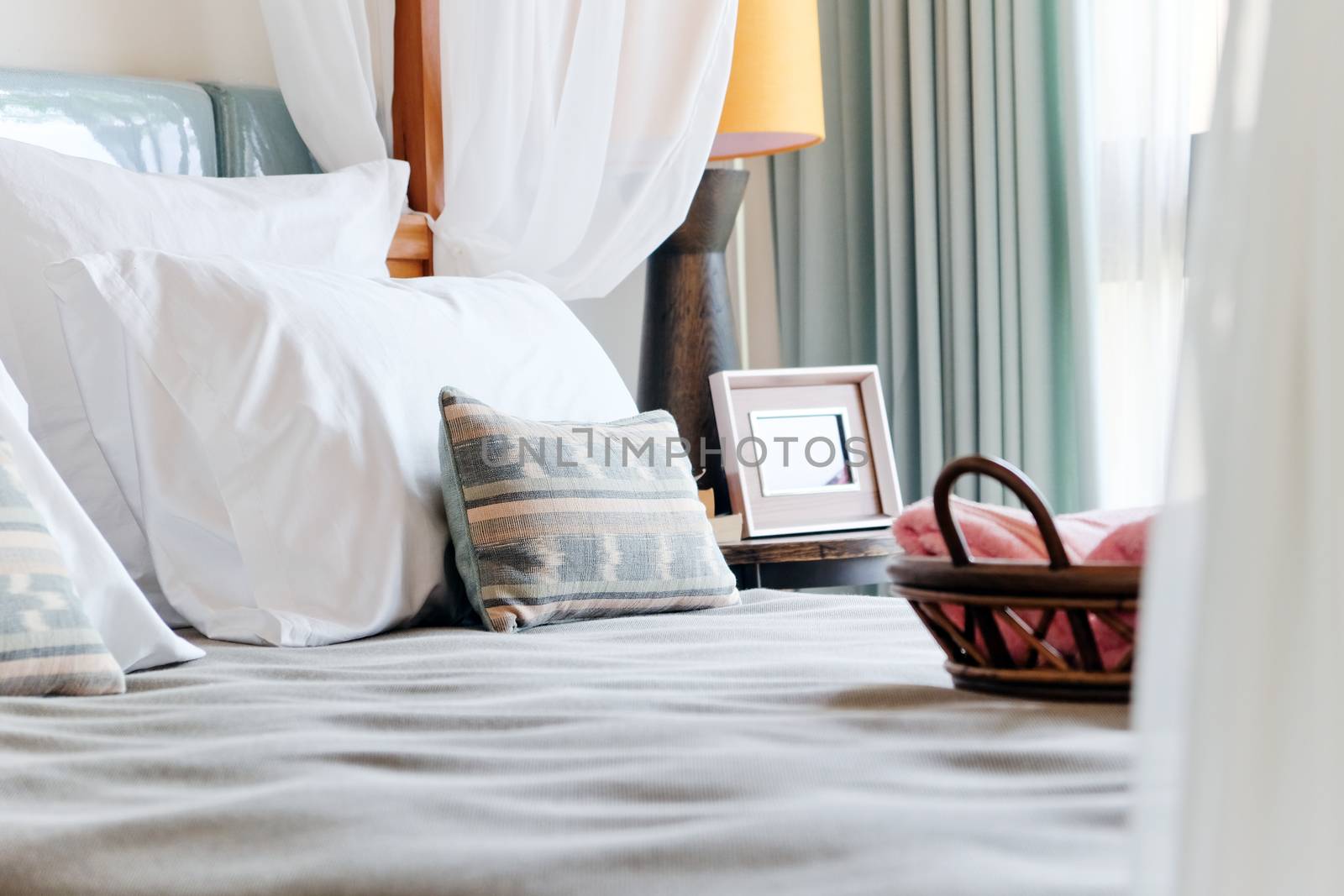 Detail image of Luxury Bed