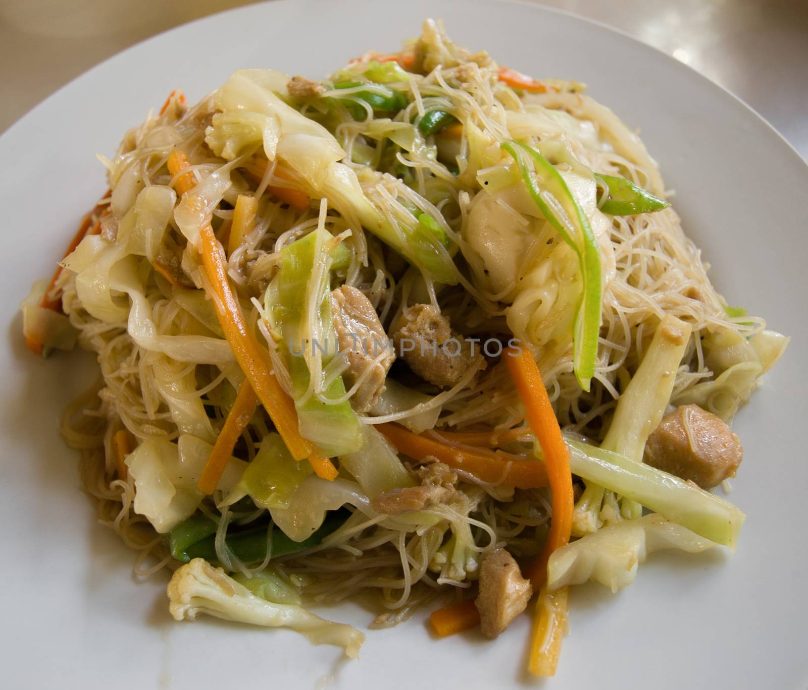 COLOR PHOTO OF STIR FRIED RICE VERMICELLI WITH VEGETABLES