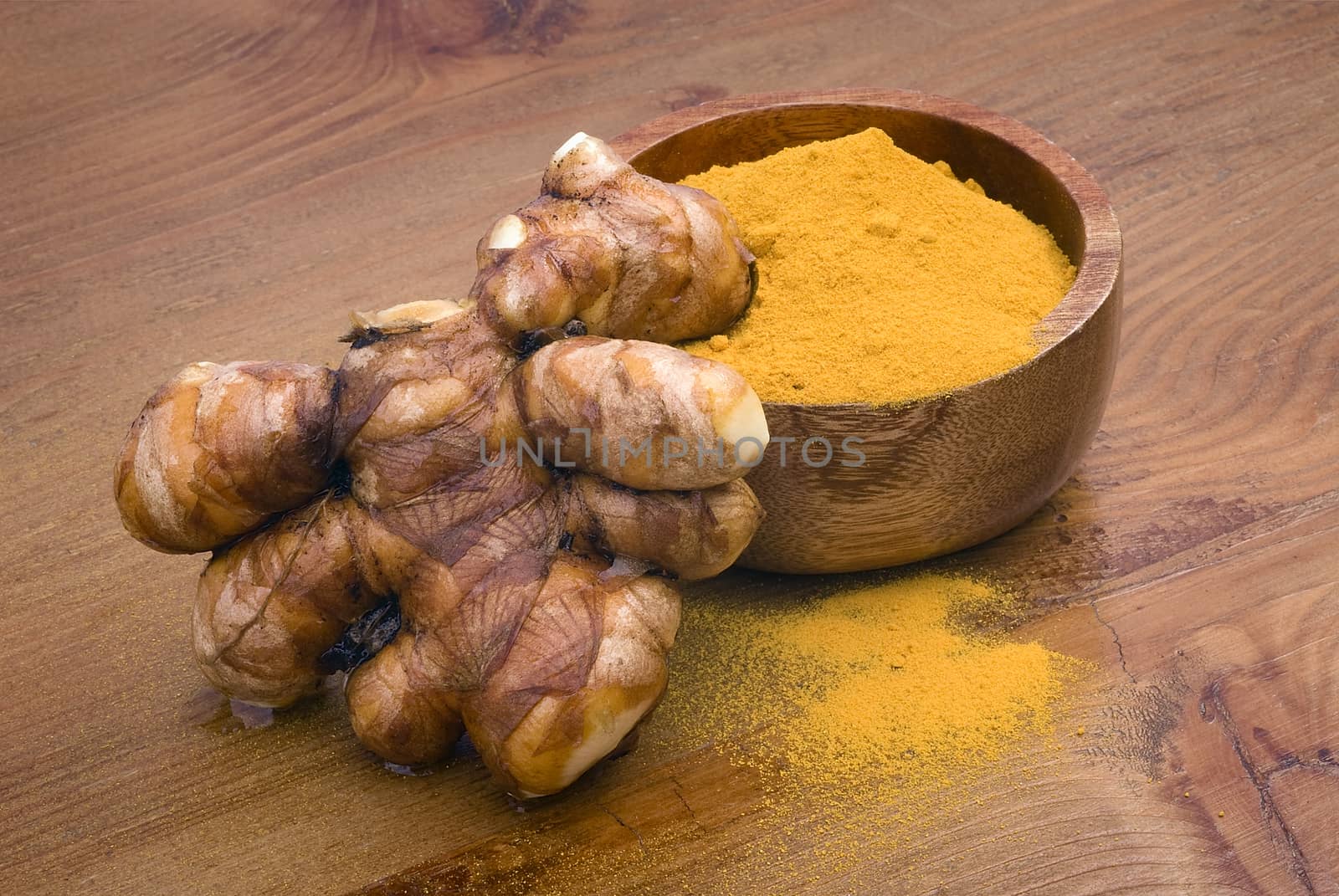 Turmeric root (Curcuma longa) by vainillaychile