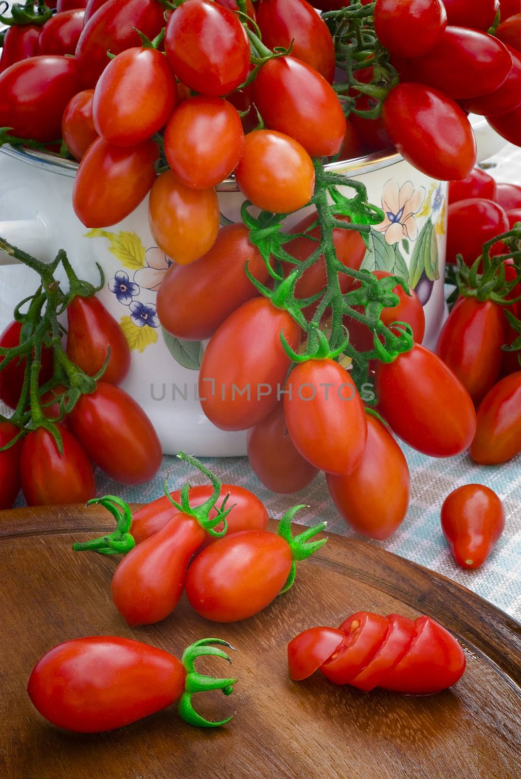 Cherry tomato (plum) of Sicily (Italy)