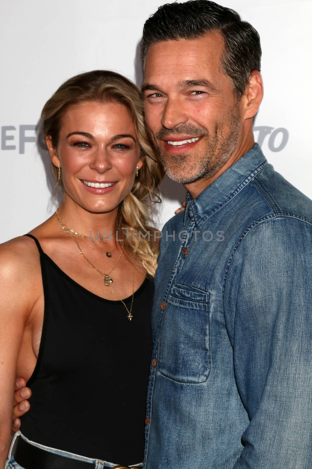 LeAnn Rimes, Eddie Cibrian
at the OK! Magazine Summer Kick-Off Party, W Hollywood Hotel, Hollywood, CA 05-17-17