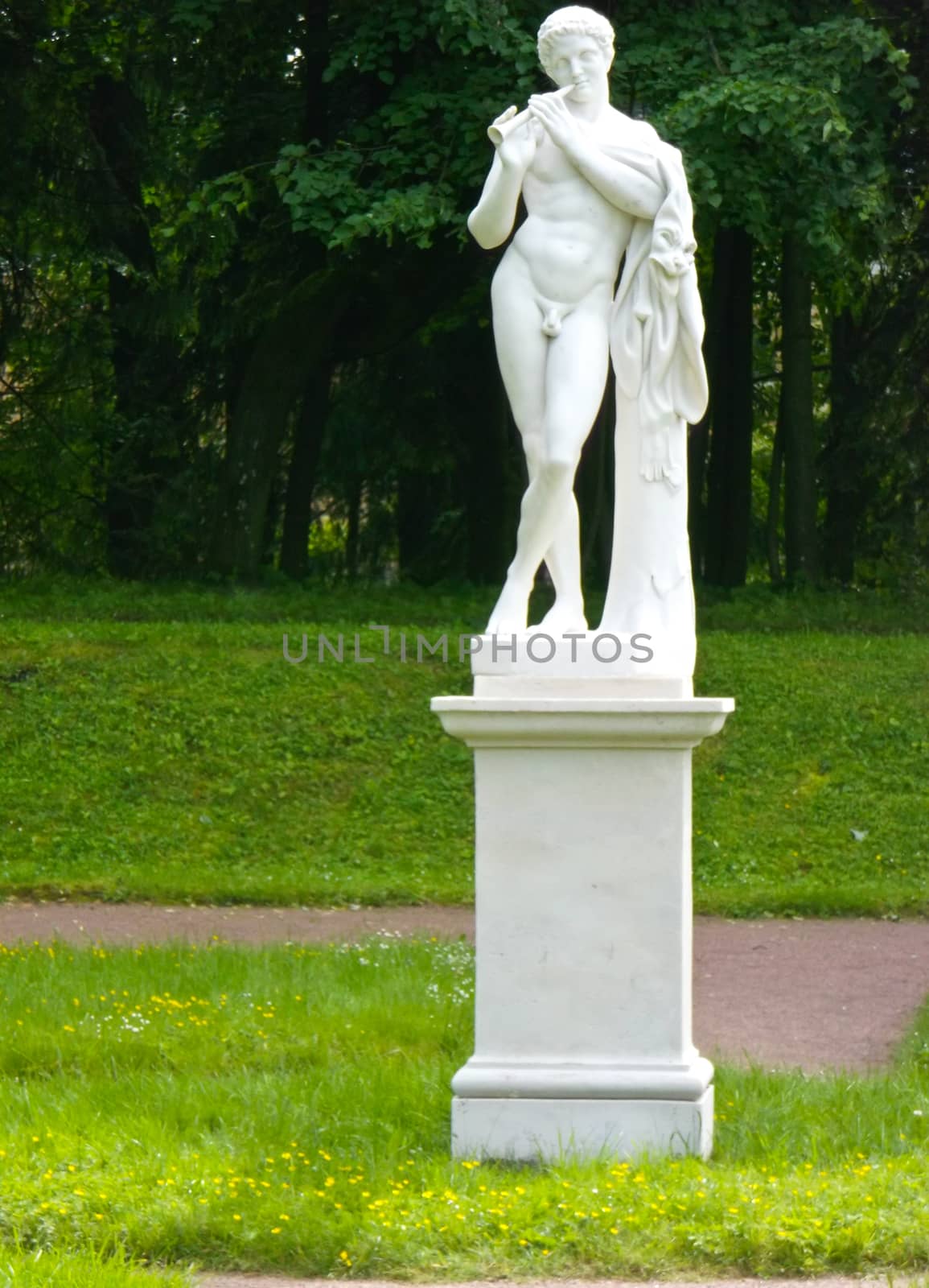 white statue by rodakm