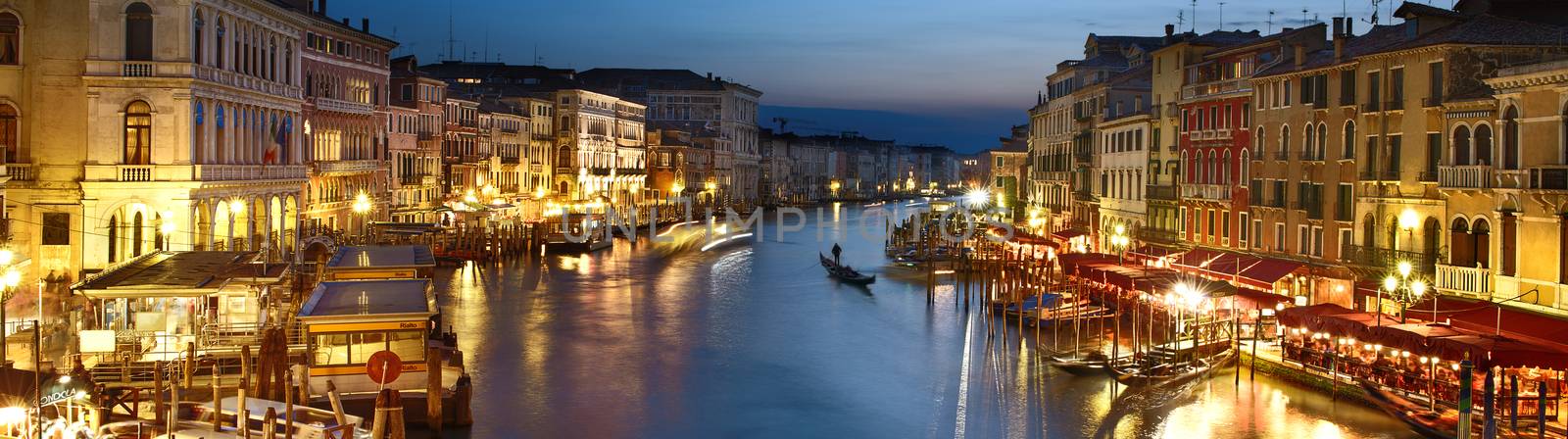 Grand Canal at night, Venice  by ventdusud
