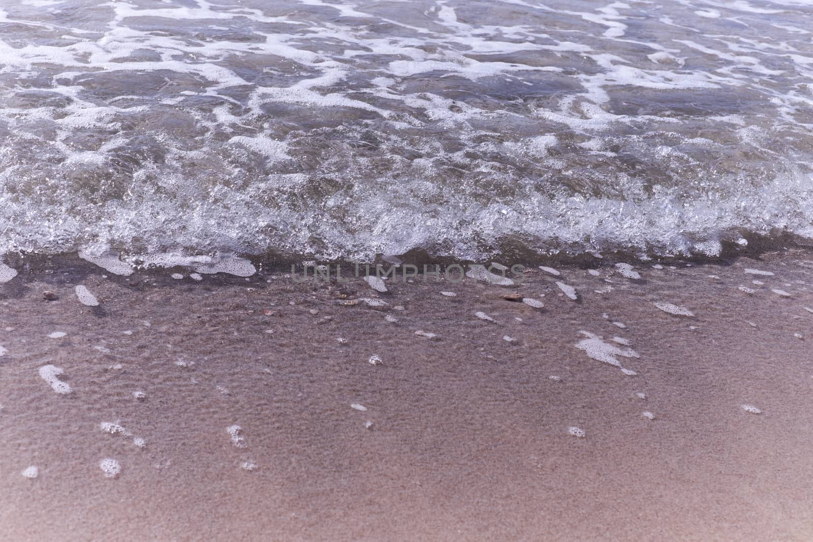 Very clear sea water, you can see the sand