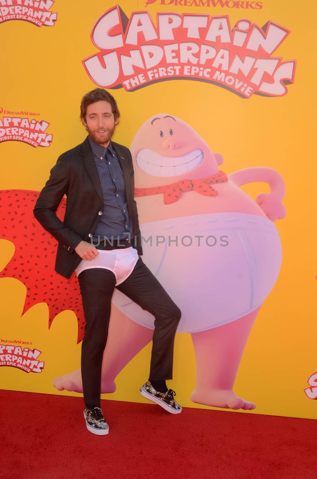 Thomas Middleditch
at the "Captain Underpants" Los Angeles Premiere, Village Theater, Westwood, CA 05-21-17