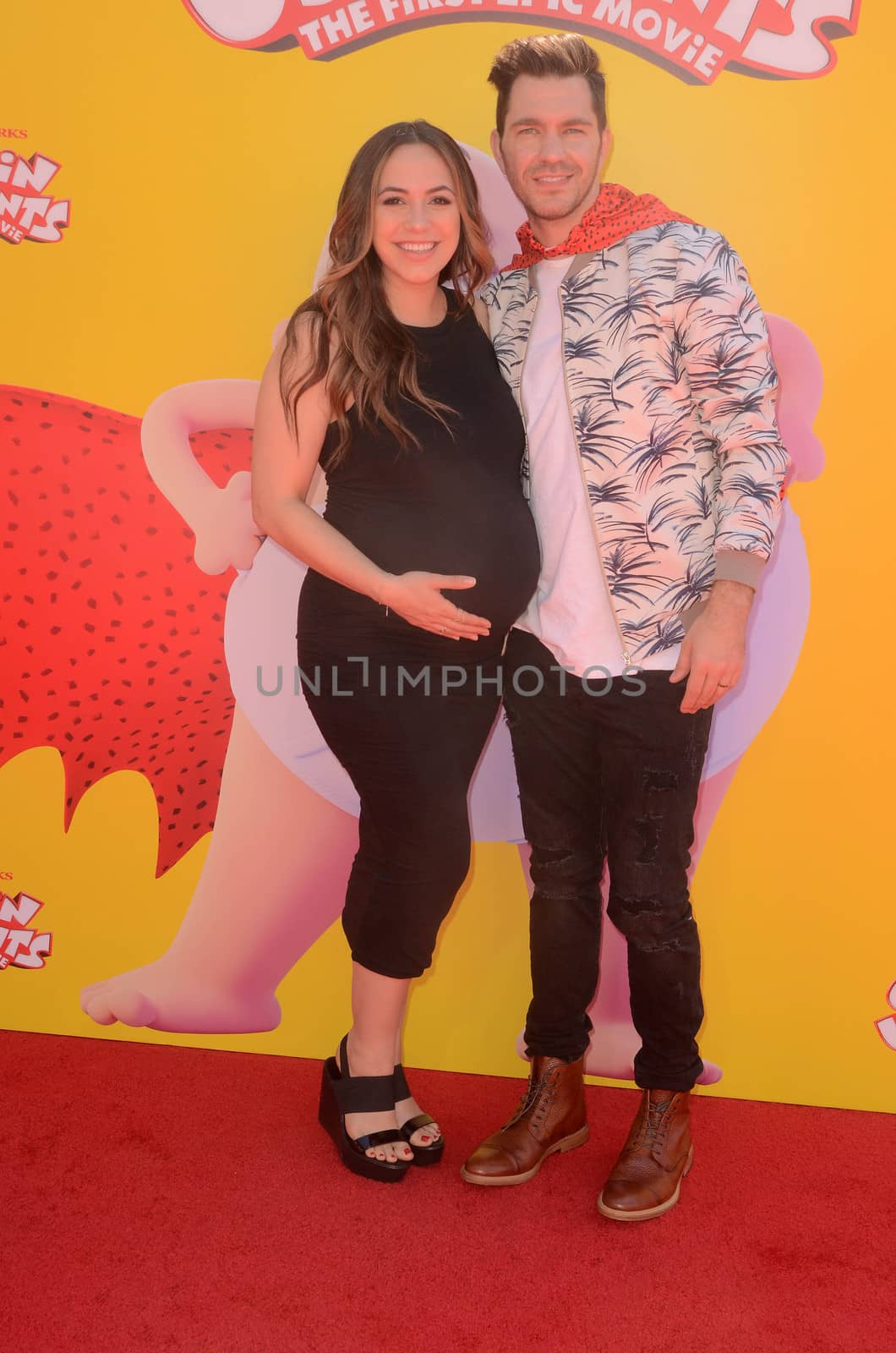 Andy Grammer
at the "Captain Underpants" Los Angeles Premiere, Village Theater, Westwood, CA 05-21-17