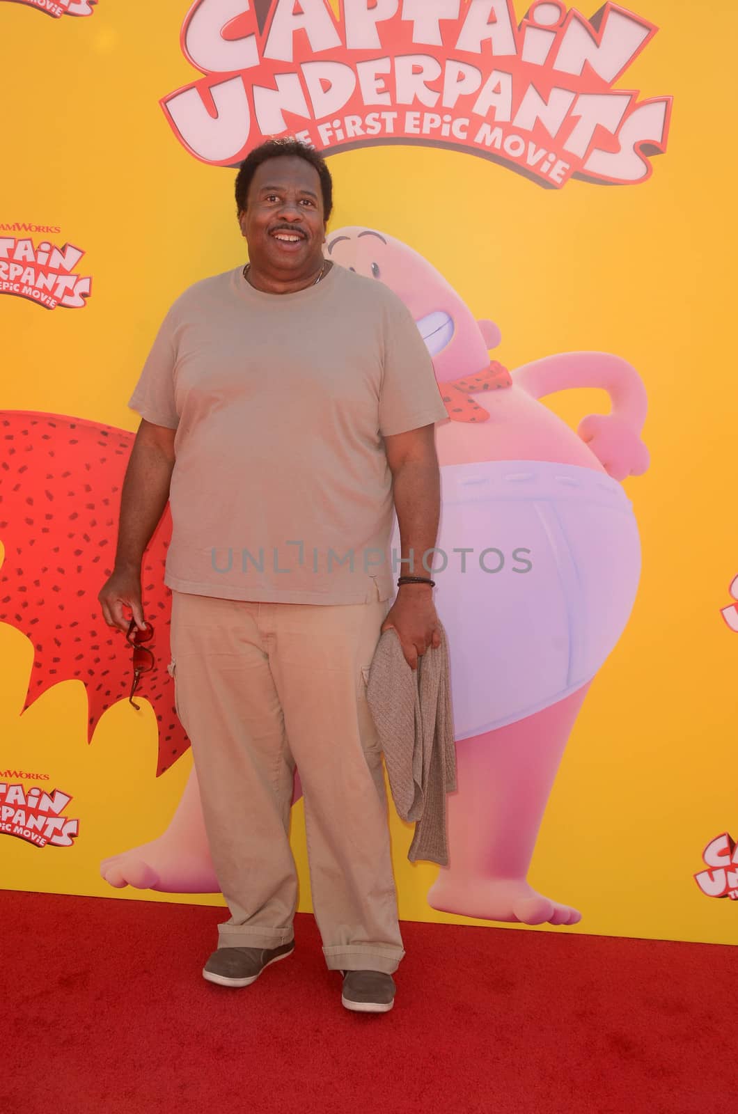 Leslie David Baker
at the "Captain Underpants" Los Angeles Premiere, Village Theater, Westwood, CA 05-21-17