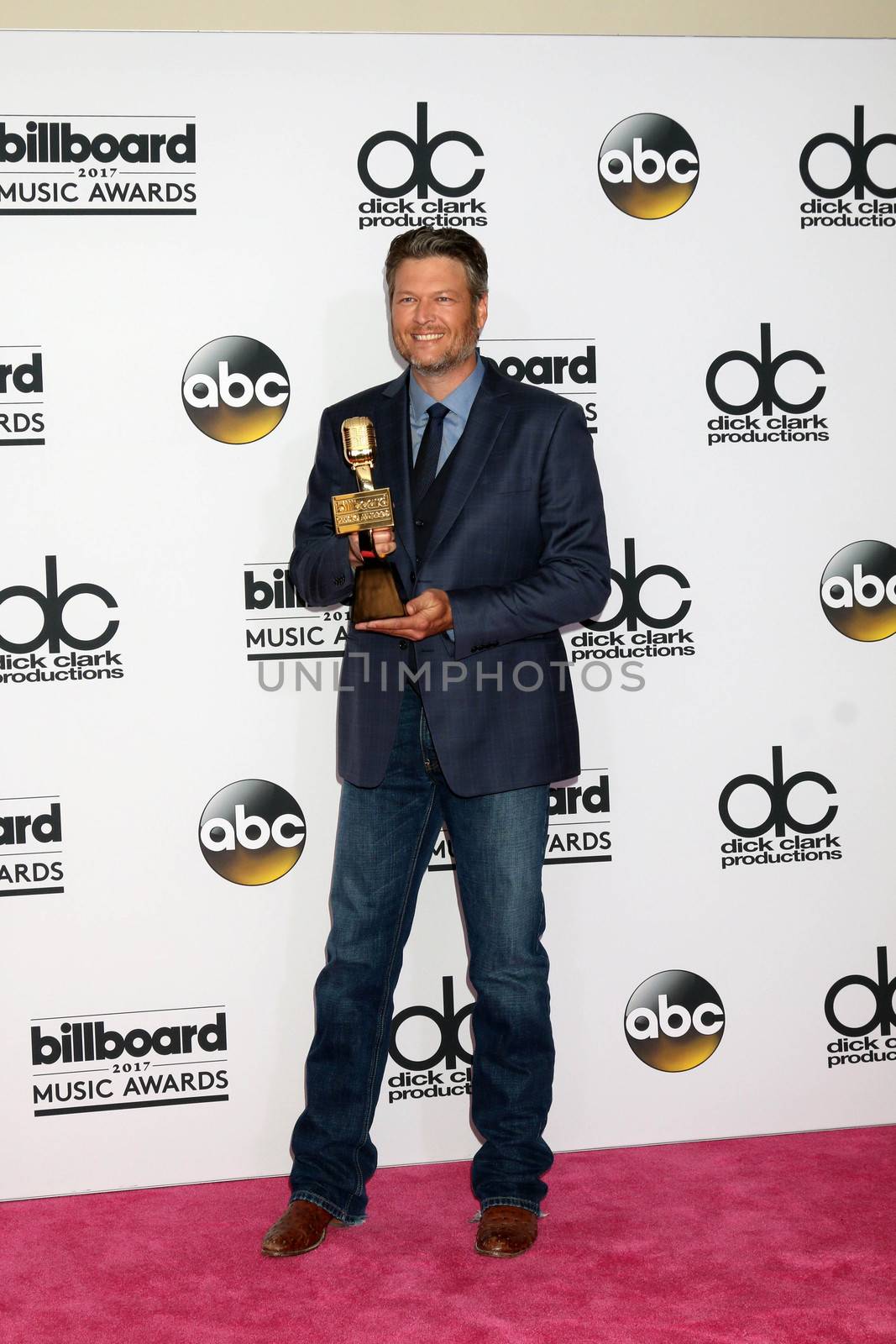 Blake Shelton
at the 2017 Billboard Awards Press Room, T-Mobile Arena, Las Vegas, NV 05-21-17