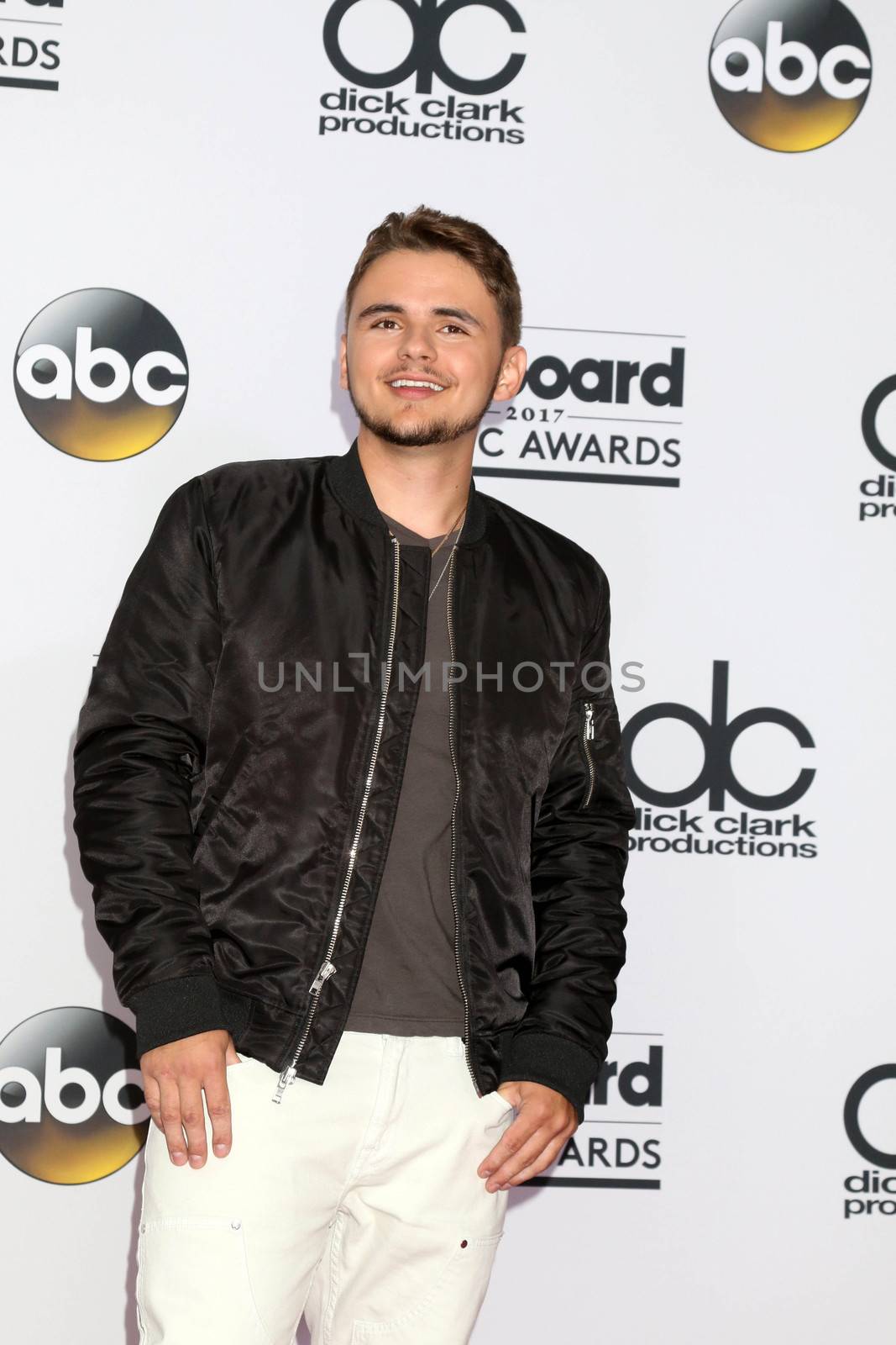 Prince Michael Jackson
at the 2017 Billboard Awards Press Room, T-Mobile Arena, Las Vegas, NV 05-21-17