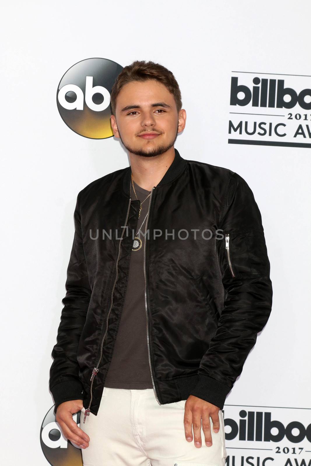 Prince Michael Jackson
at the 2017 Billboard Awards Press Room, T-Mobile Arena, Las Vegas, NV 05-21-17