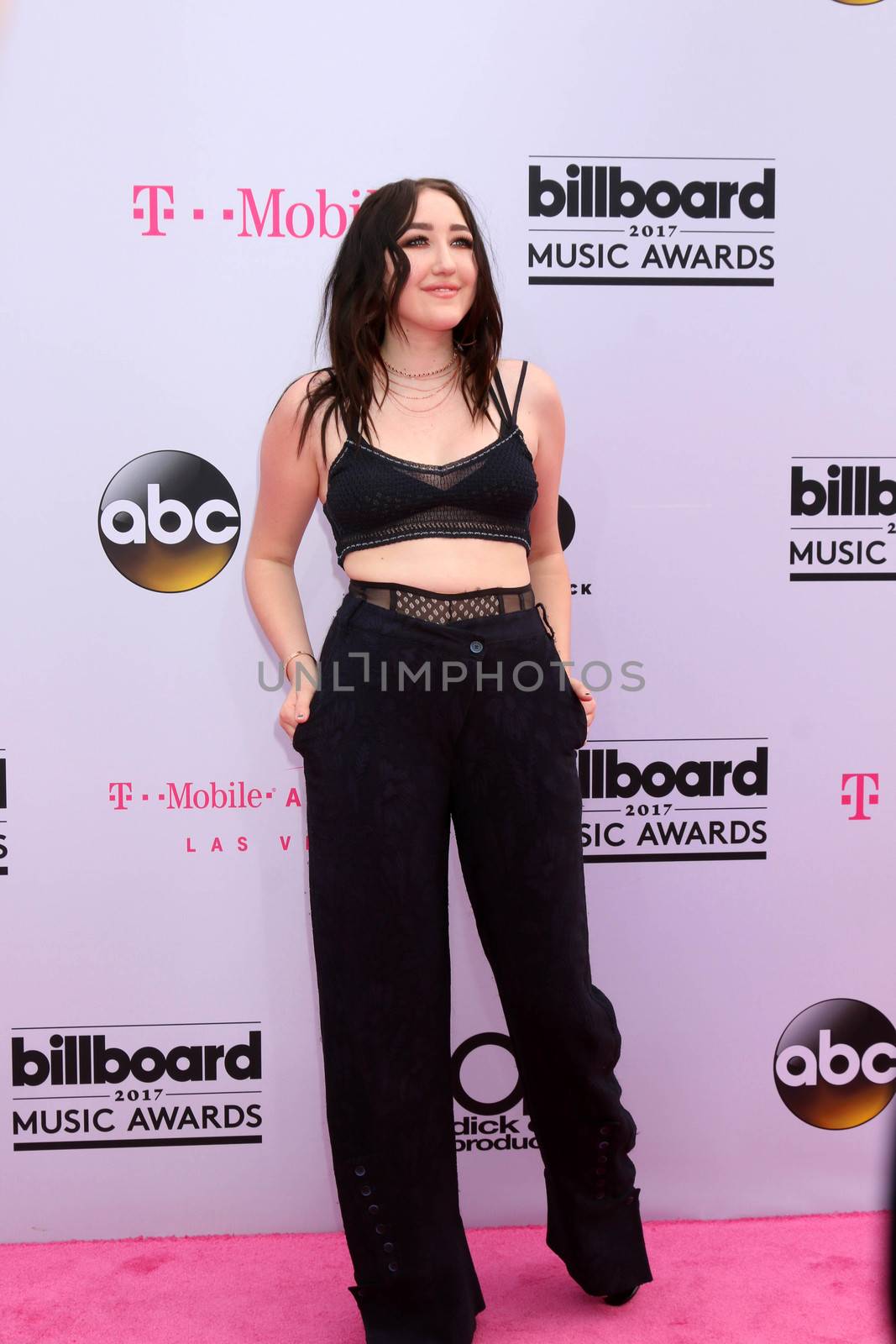 Noah Cyrus
at the 2017 Billboard Awards Arrivals, T-Mobile Arena, Las Vegas, NV 05-21-17